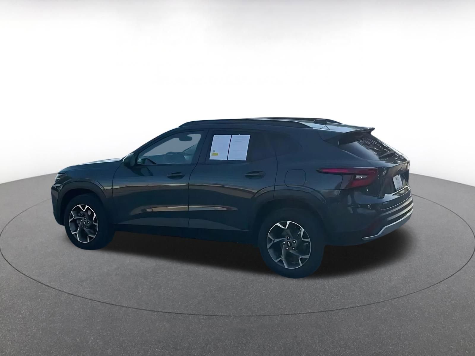 Thumbnail: 2025 Chevrolet Trax - 10