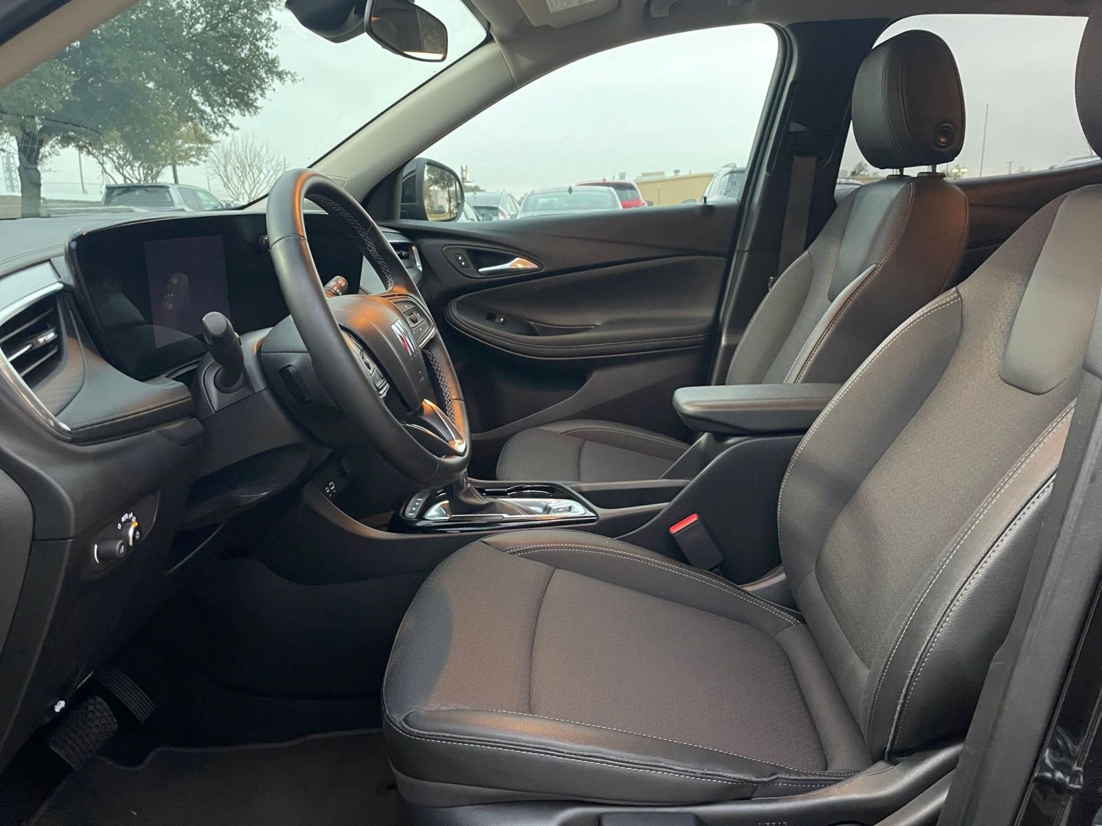 Thumbnail: 2025 Buick Encore GX - 27