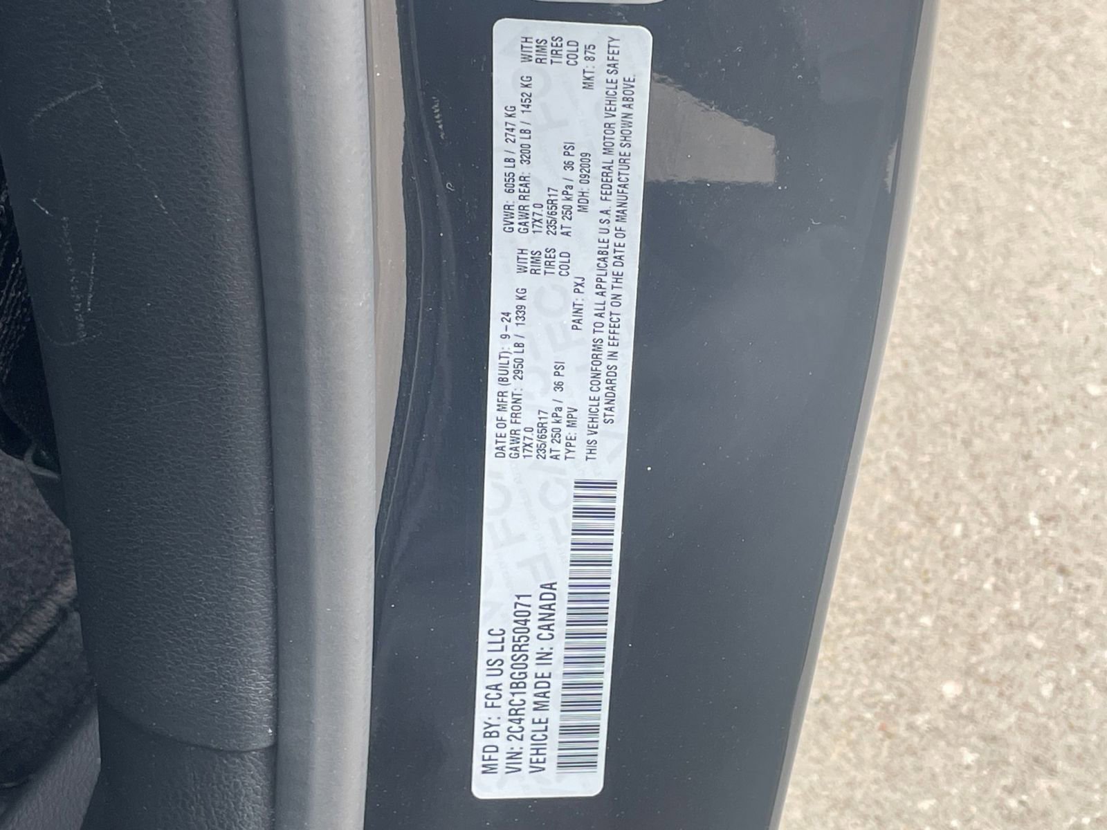 Thumbnail: 2025 Chrysler Pacifica - 34