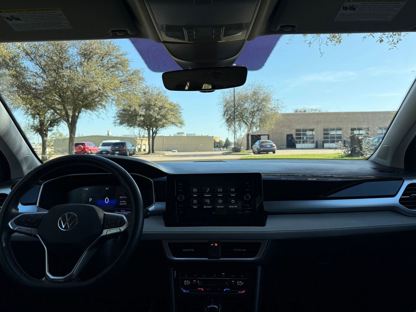 Thumbnail: 2025 Volkswagen Taos - 33