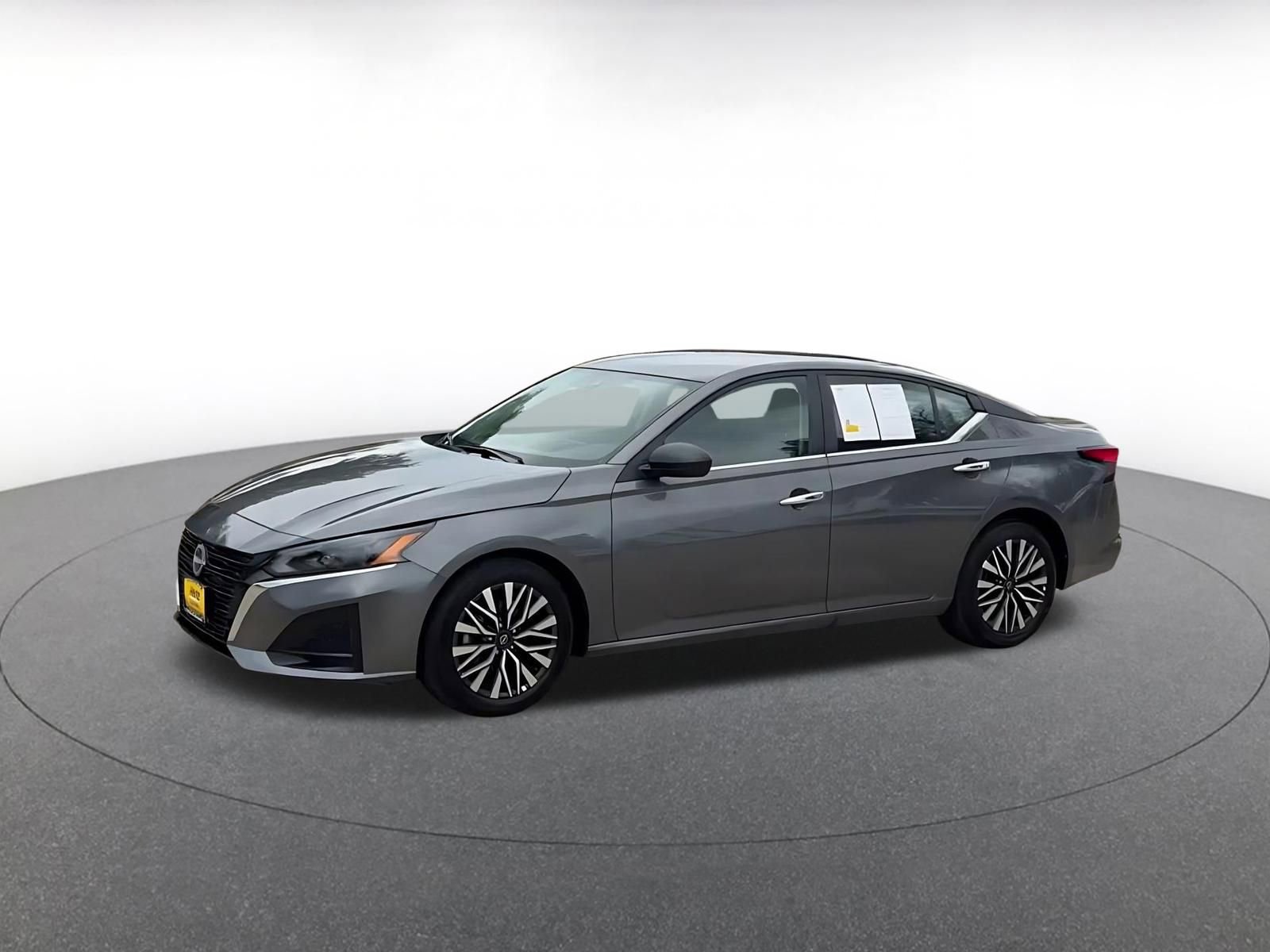 Thumbnail: 2025 Nissan Altima - 8