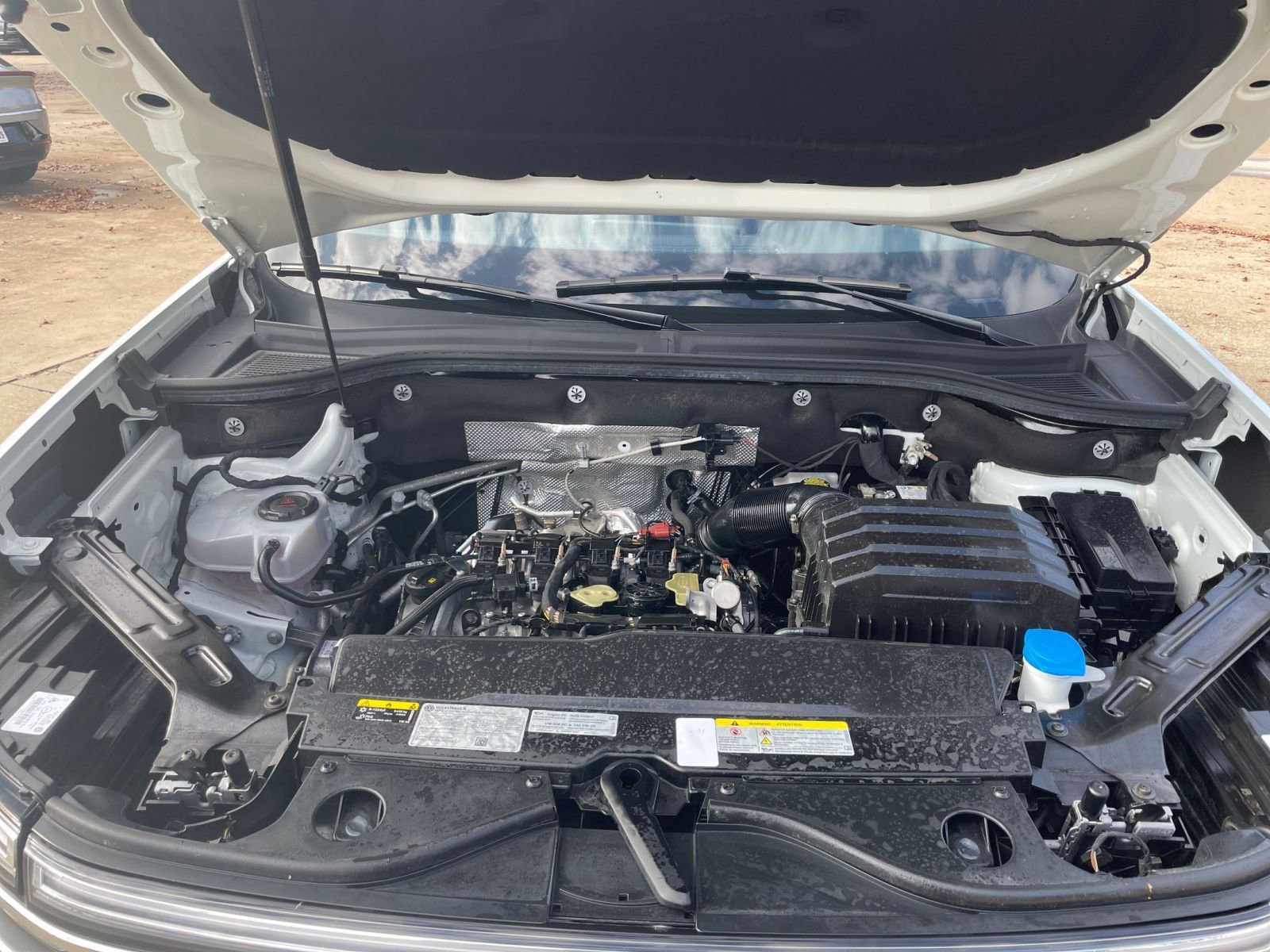 Thumbnail: 2025 Volkswagen Atlas - 34