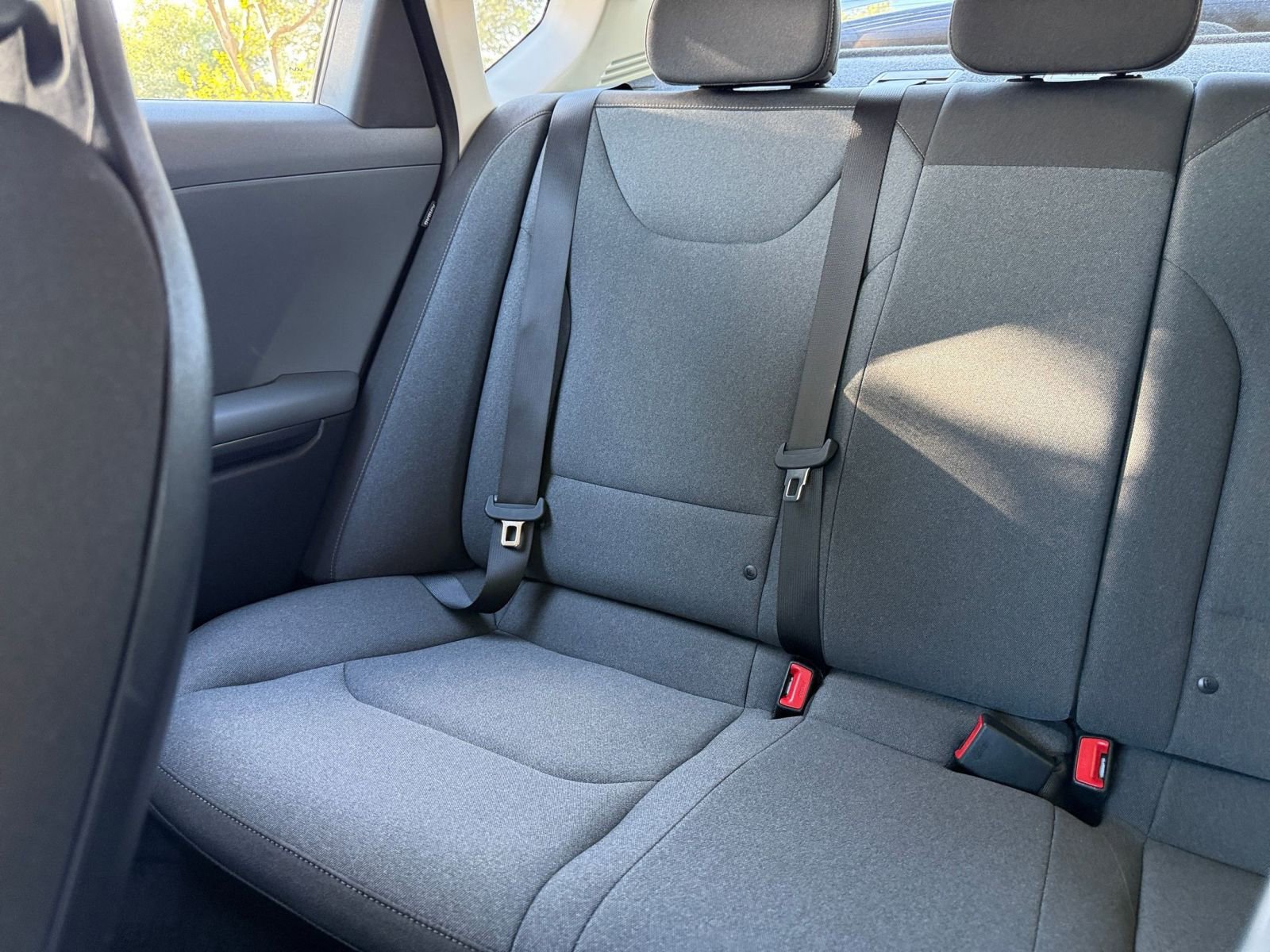 2025 Kia K4 LXS - Photo 41