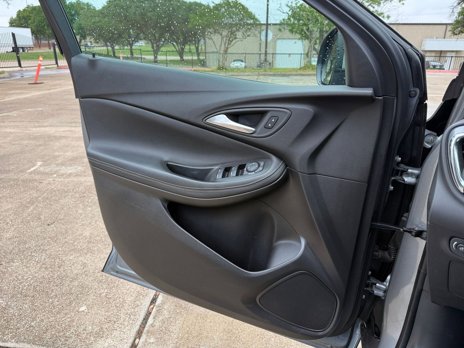 Thumbnail: 2025 Buick Encore GX - 18
