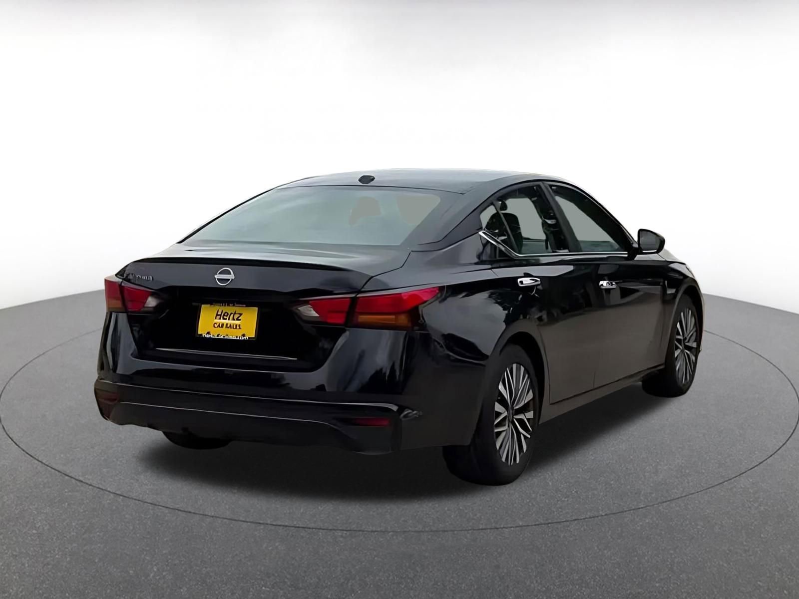 Thumbnail: 2025 Nissan Altima - 15