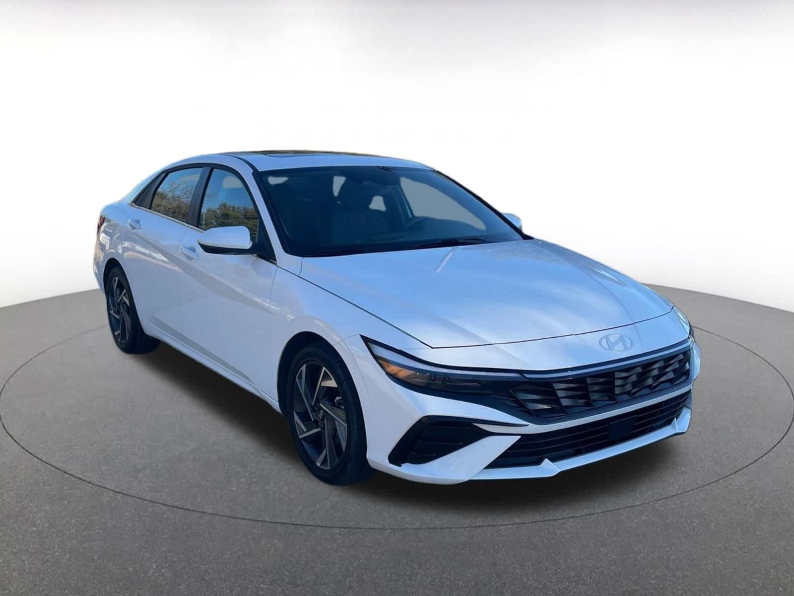 Thumbnail: 2025 Hyundai Elantra - 1