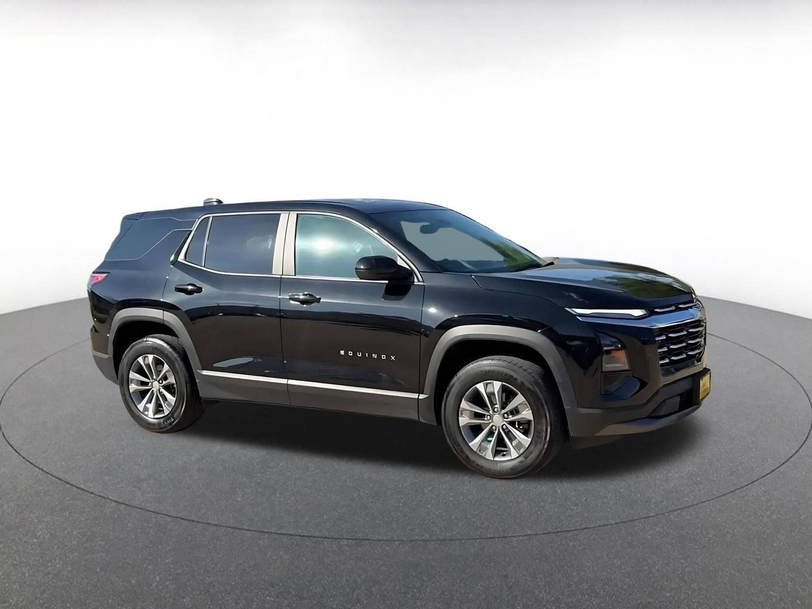 Thumbnail: 2025 Chevrolet Equinox - 2