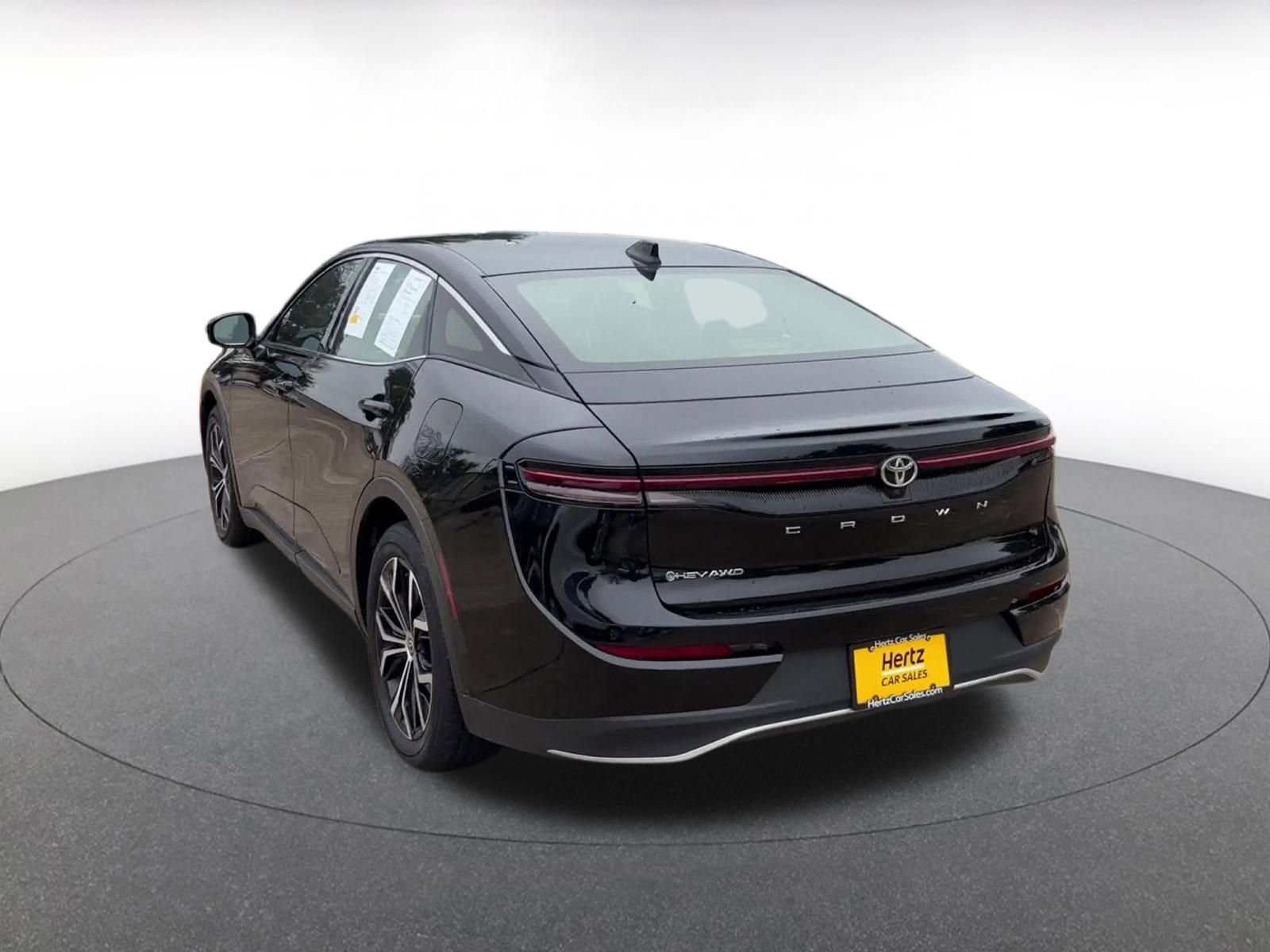 Thumbnail: 2025 Toyota Crown - 14