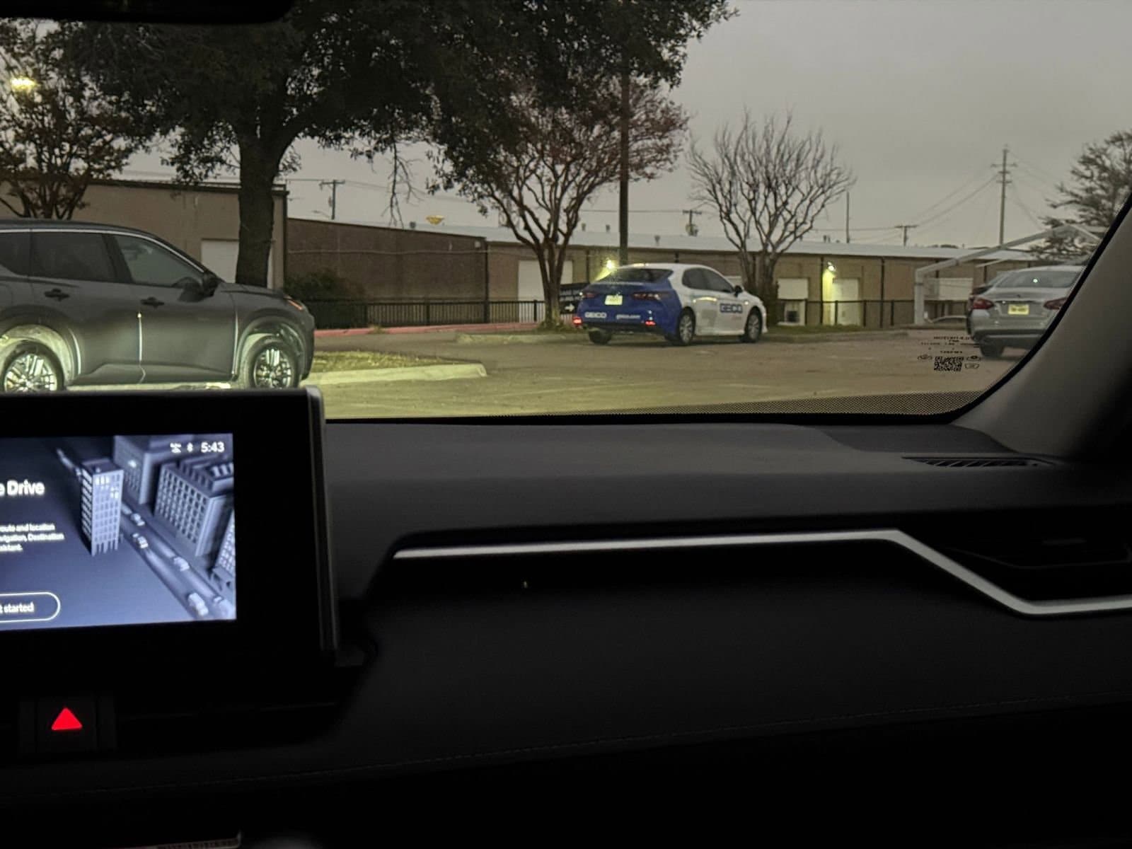 Thumbnail: 2025 Toyota RAV4 - 35