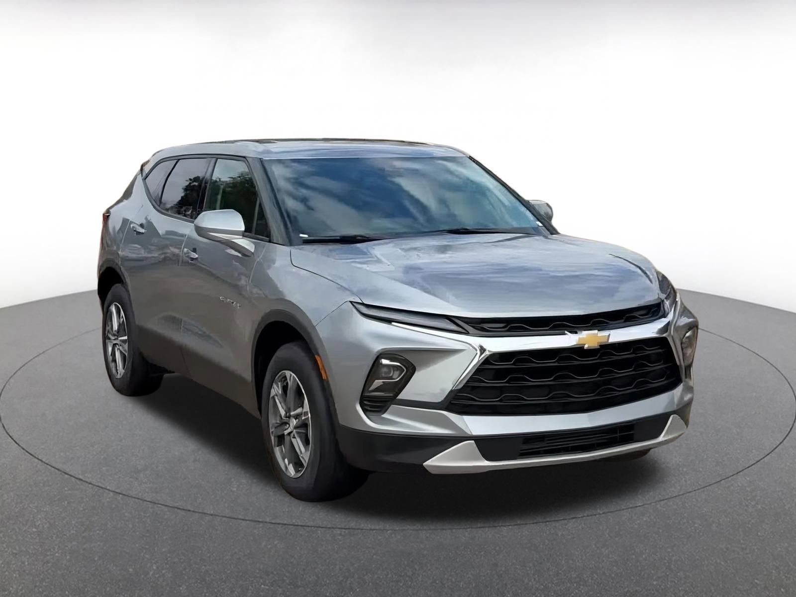 Thumbnail: 2025 Chevrolet Blazer - 3