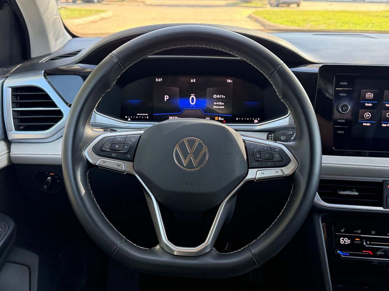 Thumbnail: 2025 Volkswagen Taos - 28