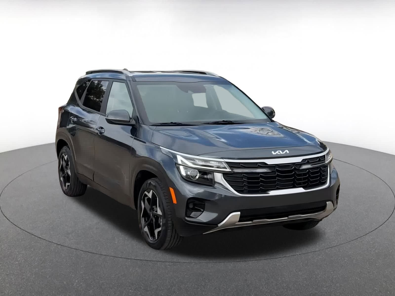 Thumbnail: 2025 Kia Seltos - 3