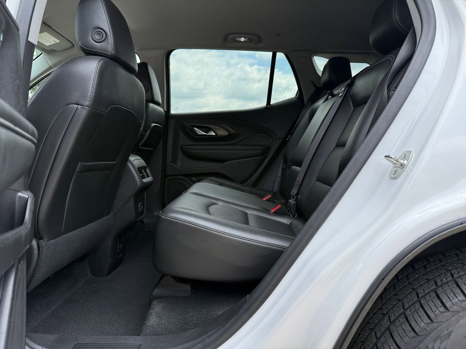 Thumbnail: 2024 GMC Terrain - 28