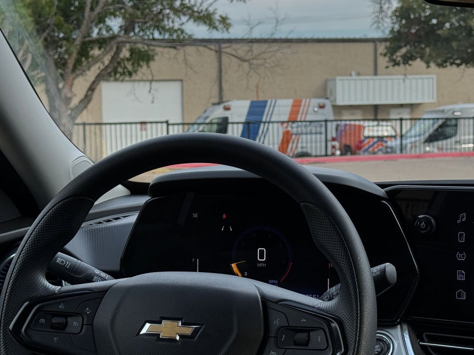 Thumbnail: 2025 Chevrolet Trax - 34