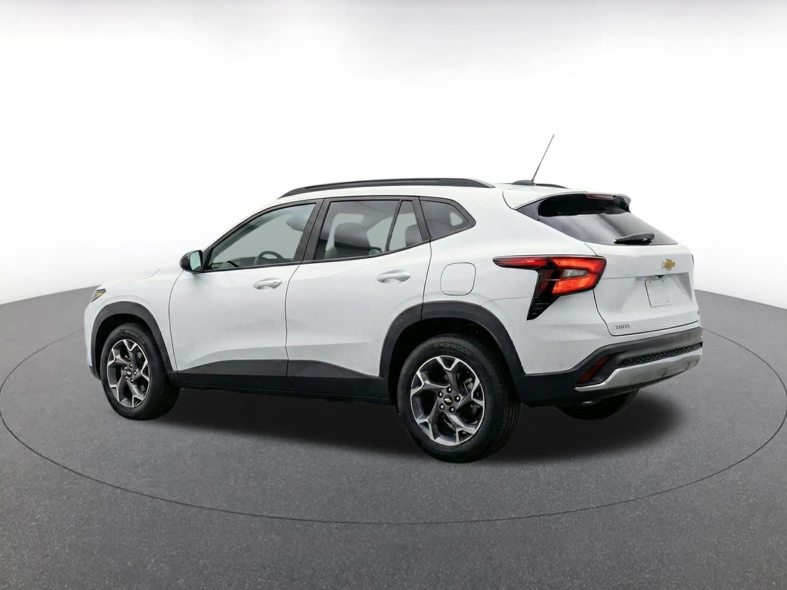 Thumbnail: 2025 Chevrolet Trax - 6