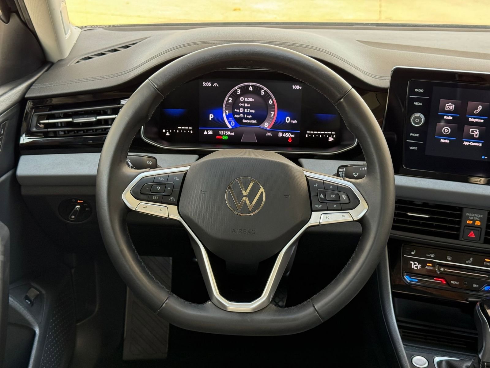 Thumbnail: 2025 Volkswagen Jetta - 28