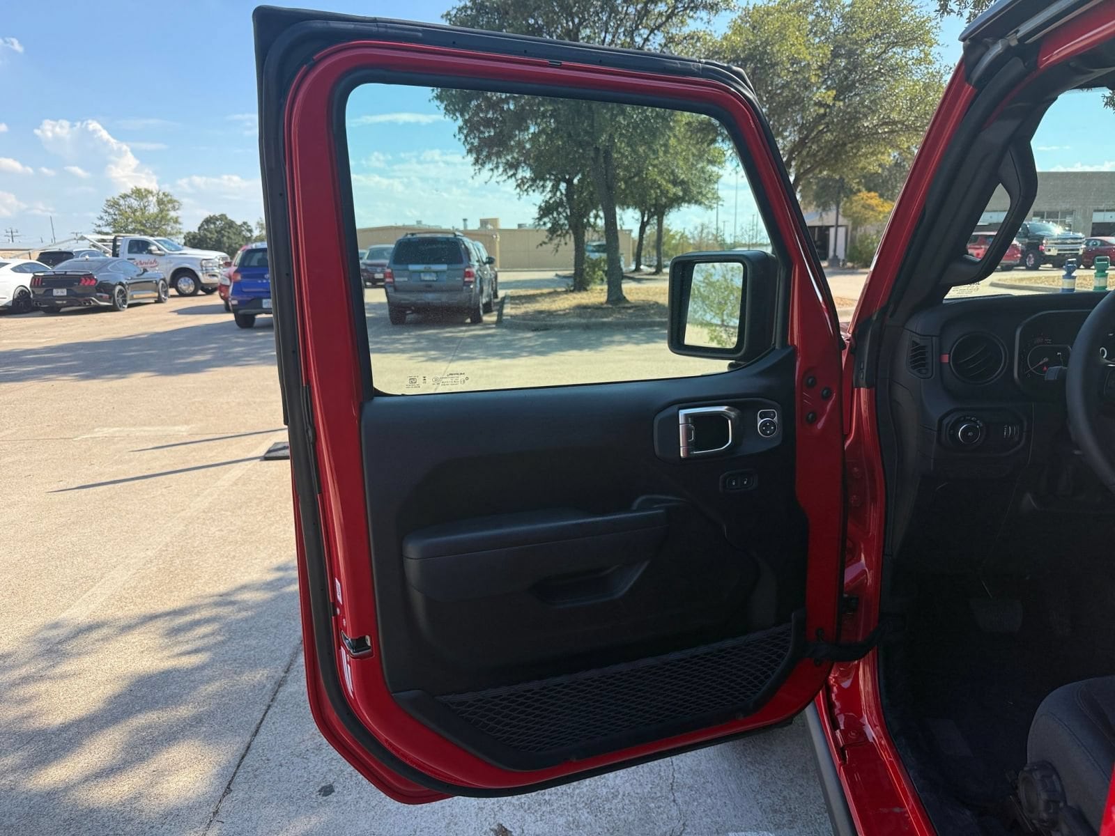 Thumbnail: 2026 Jeep Wrangler - 18