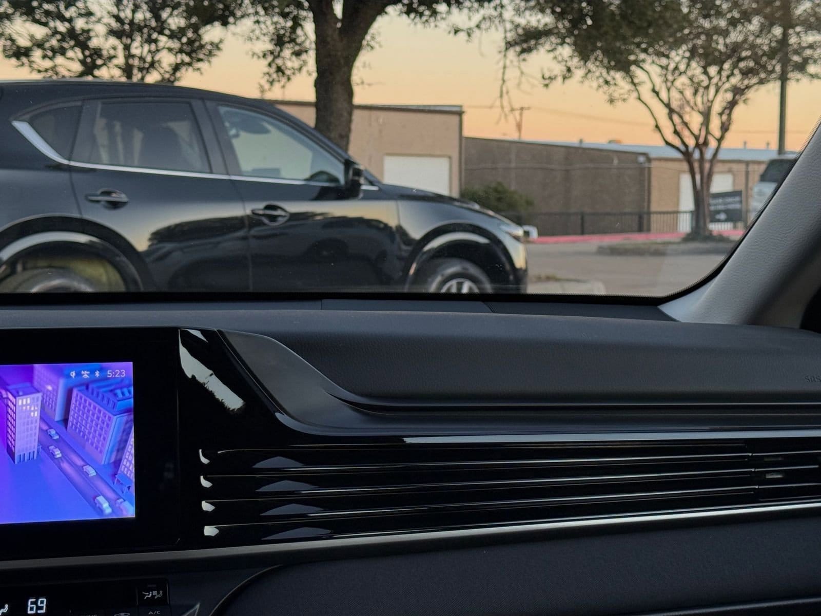 Thumbnail: 2025 Toyota Camry - 22