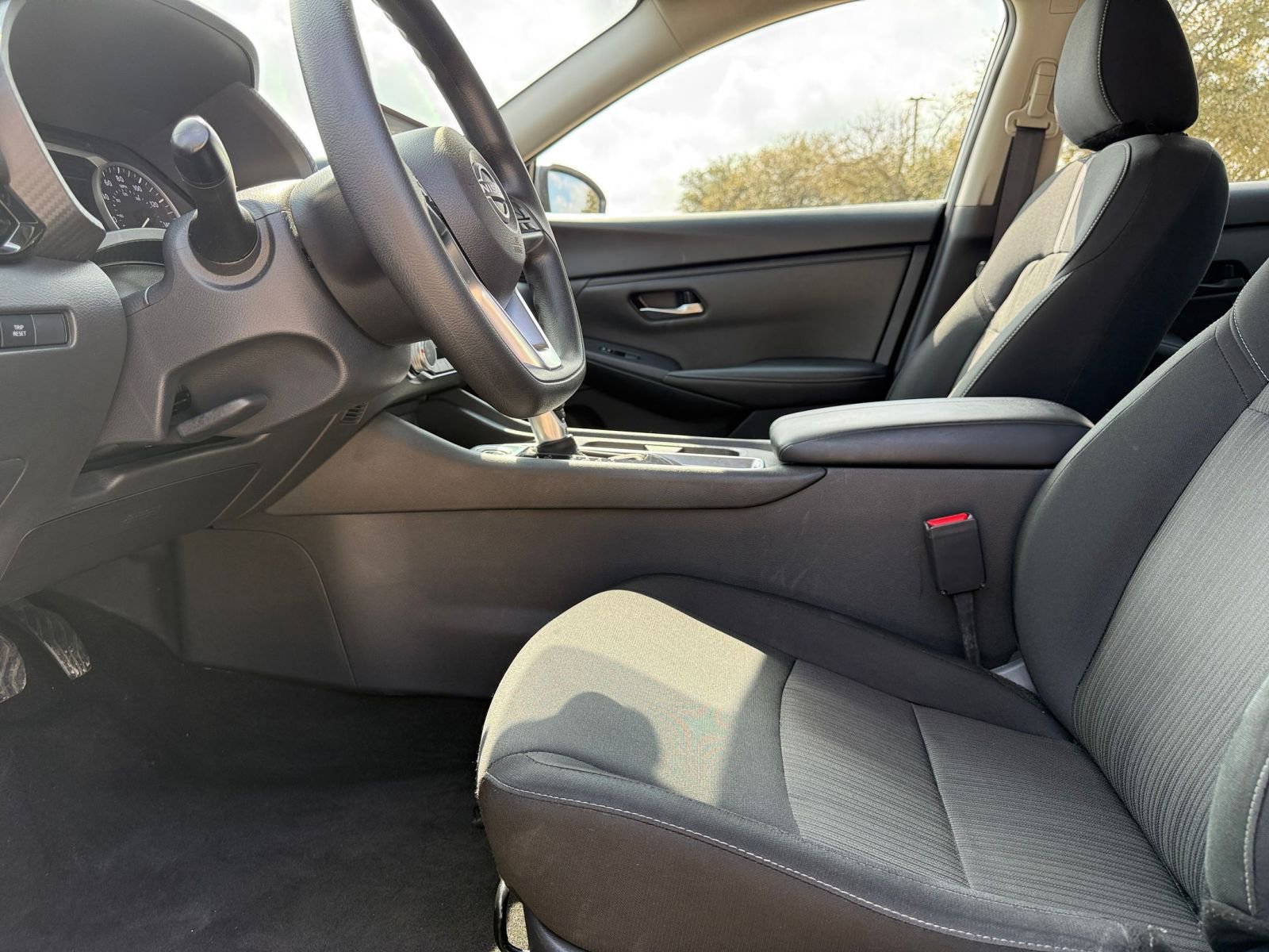 Thumbnail: 2025 Nissan Sentra - 27