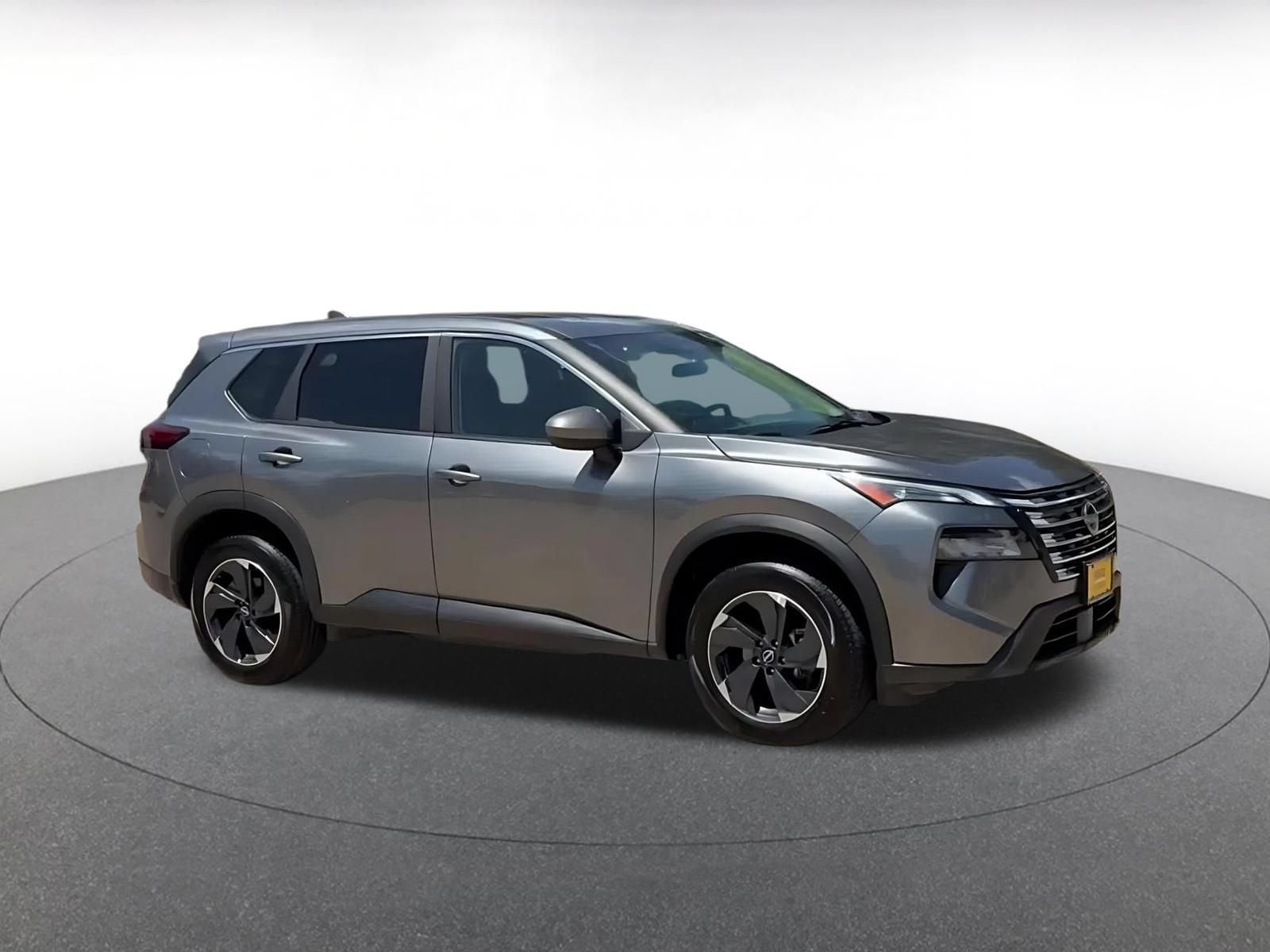 Thumbnail: 2025 Nissan Rogue - 2