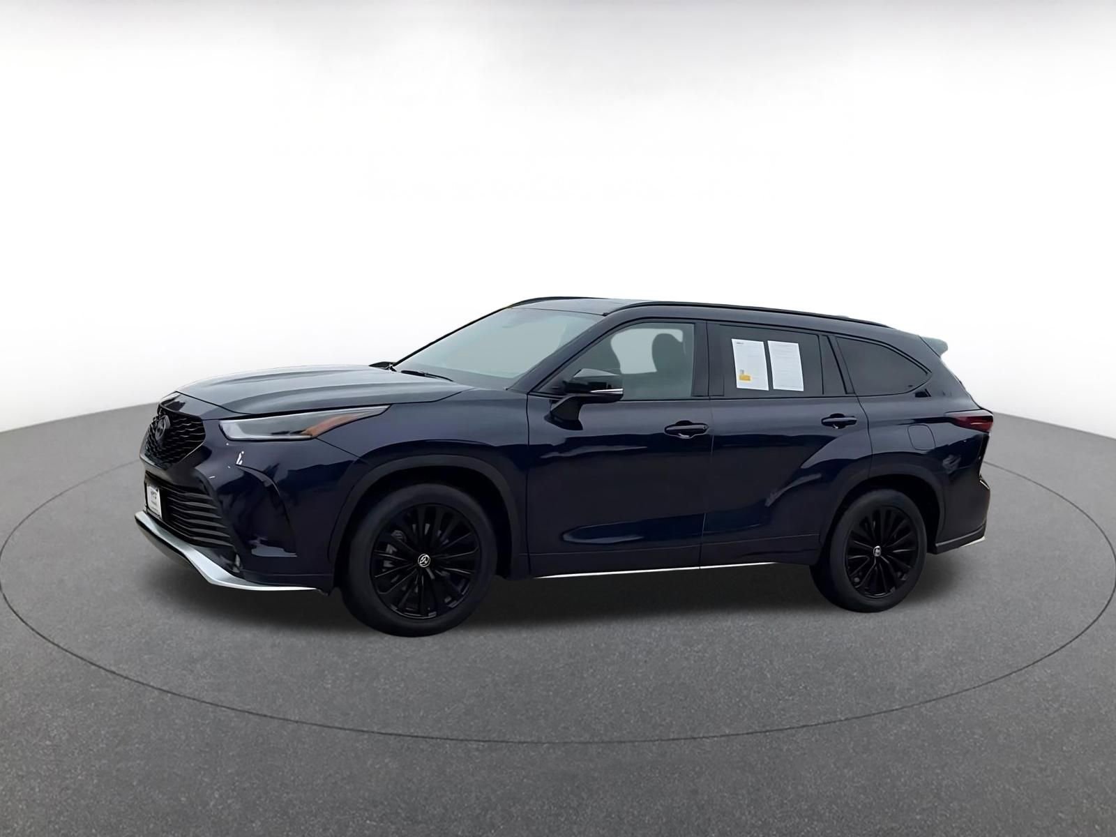 Thumbnail: 2024 Toyota Highlander - 8