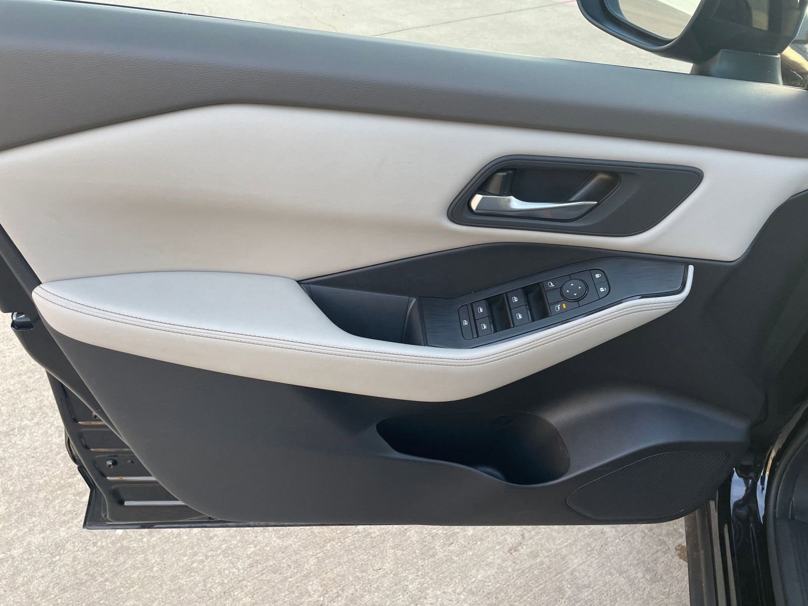 Thumbnail: 2025 Nissan Rogue - 18