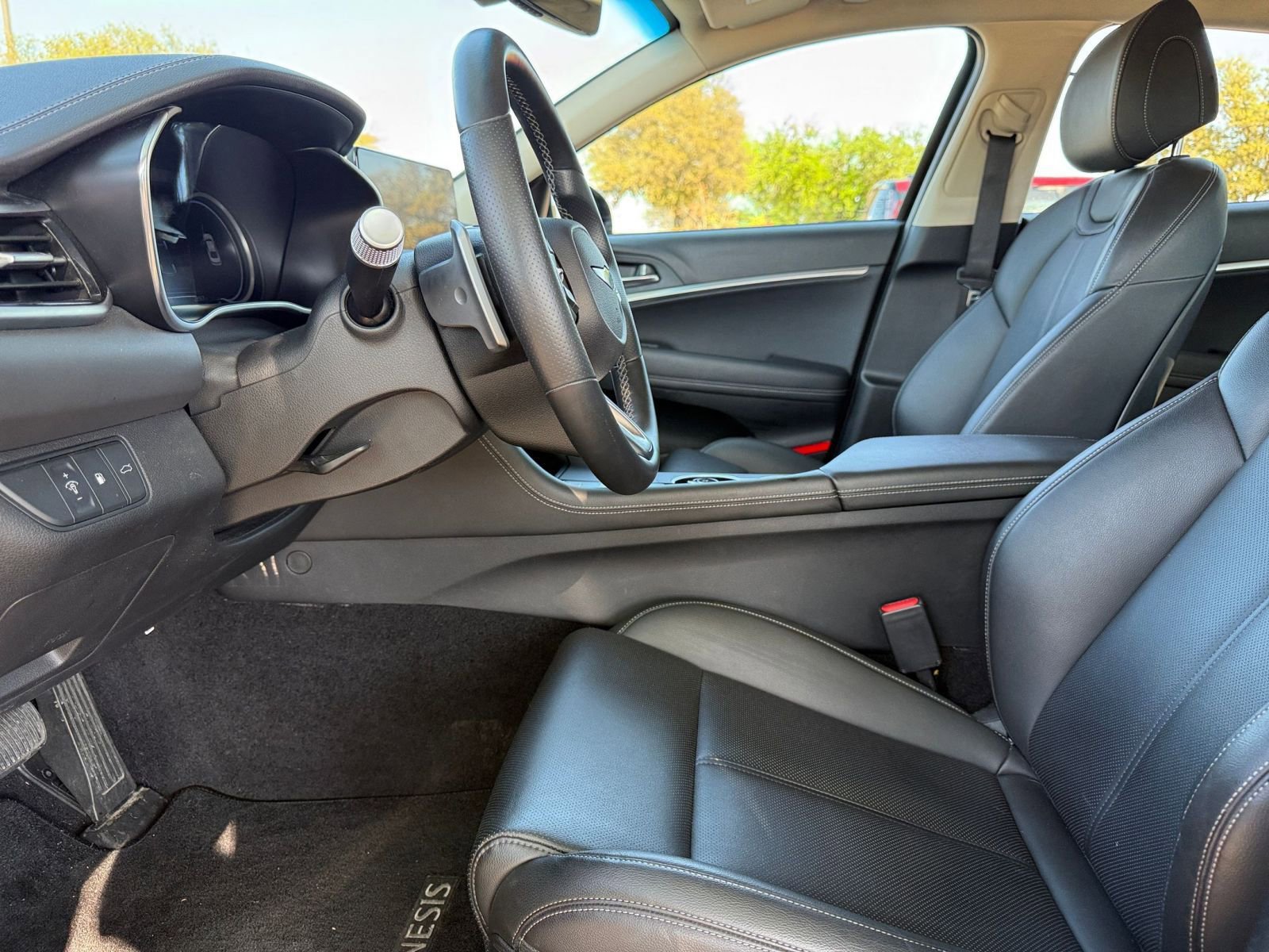 Thumbnail: 2025 Genesis G70 - 29