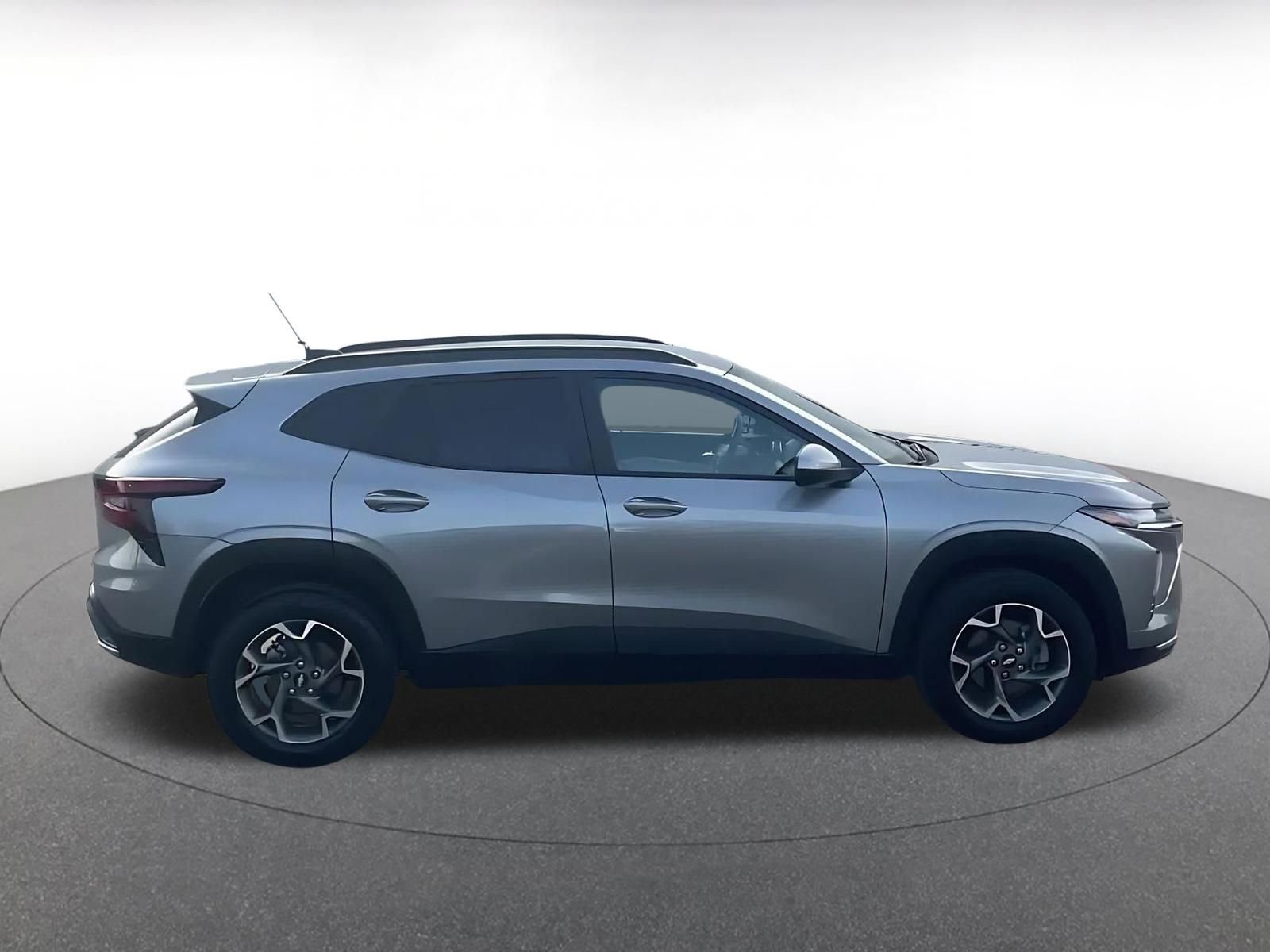 Thumbnail: 2025 Chevrolet Trax - 16