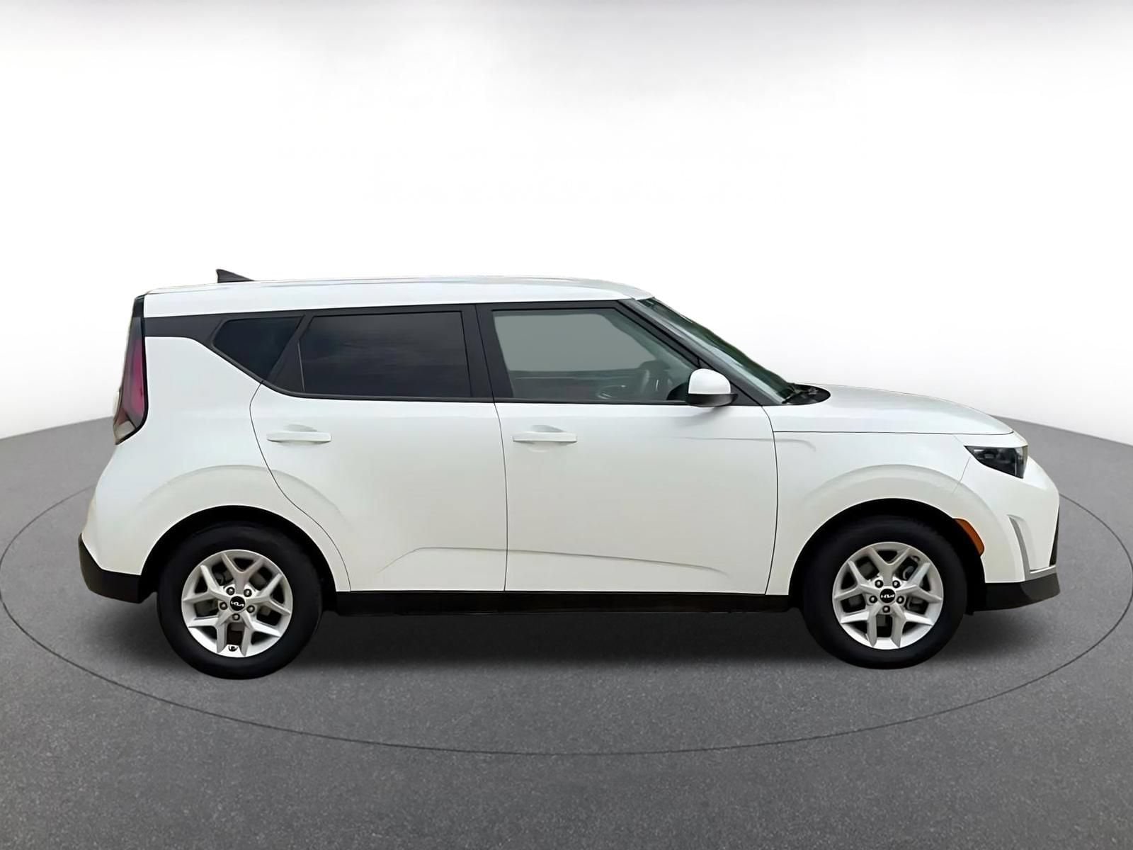 Thumbnail: 2025 Kia Soul - 15