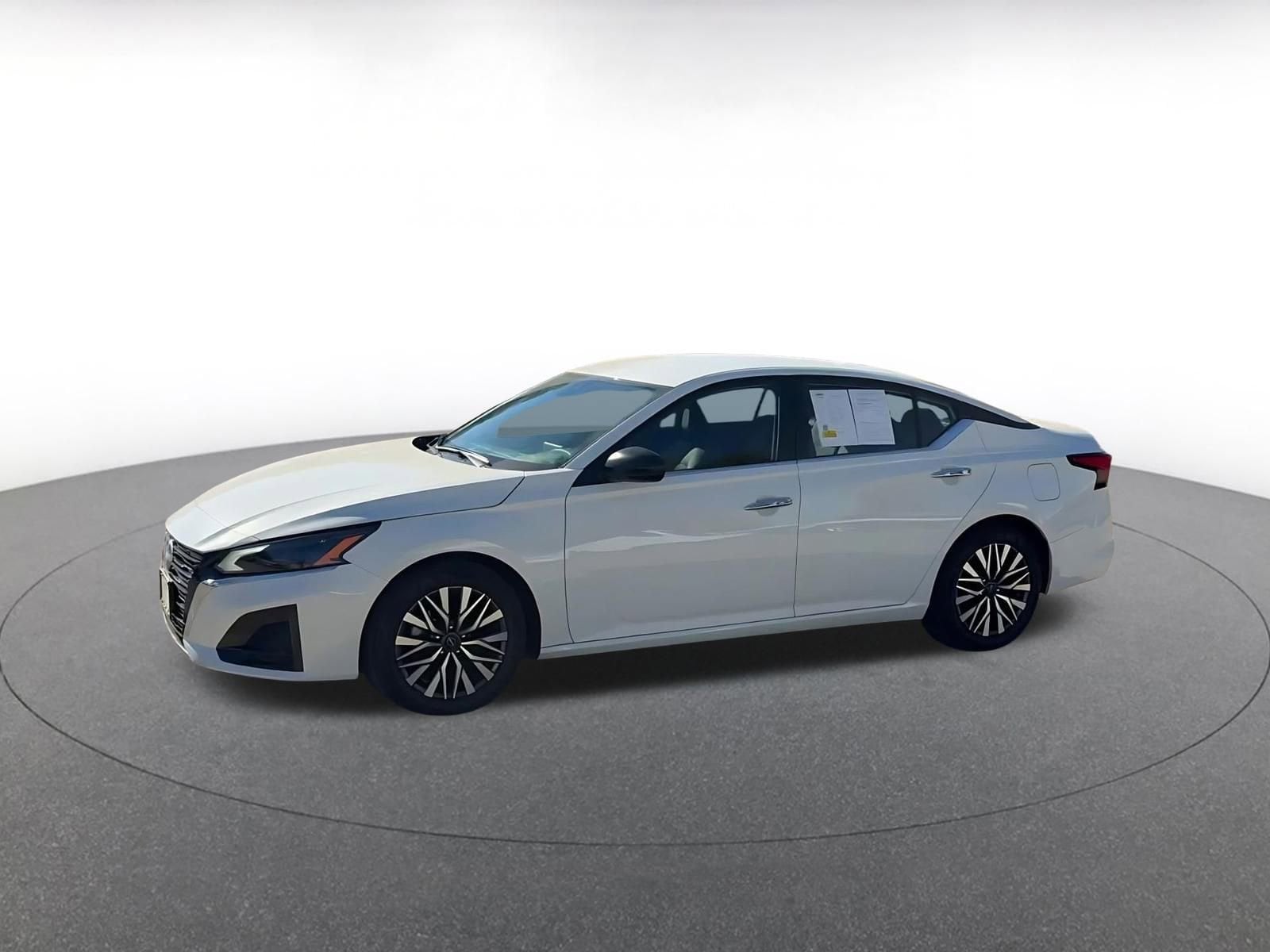 Thumbnail: 2025 Nissan Altima - 8