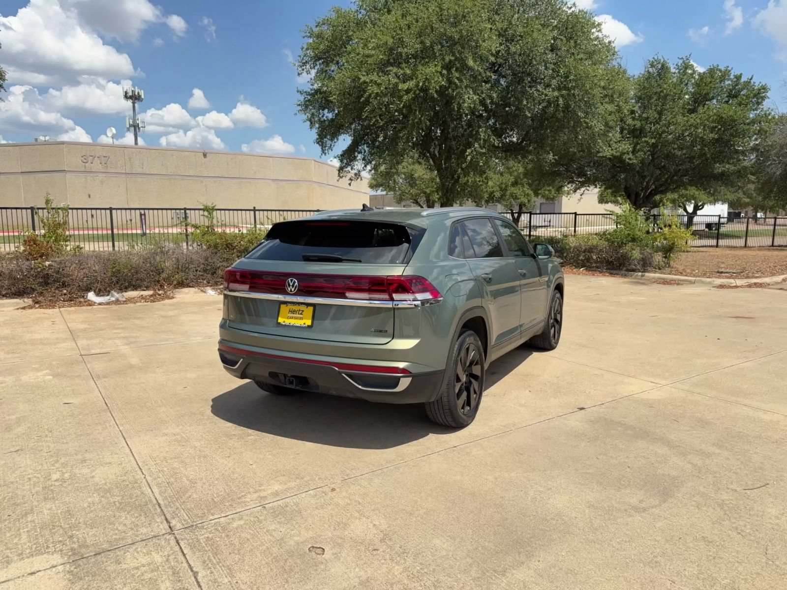 Thumbnail: 2026 Volkswagen Atlas - 11