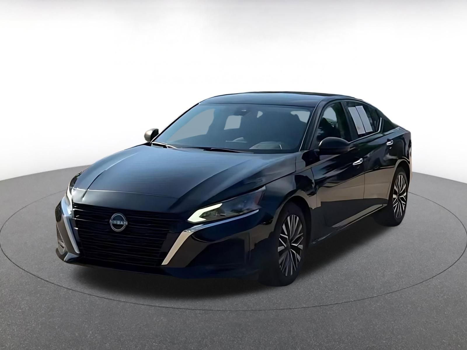 Thumbnail: 2025 Nissan Altima - 7