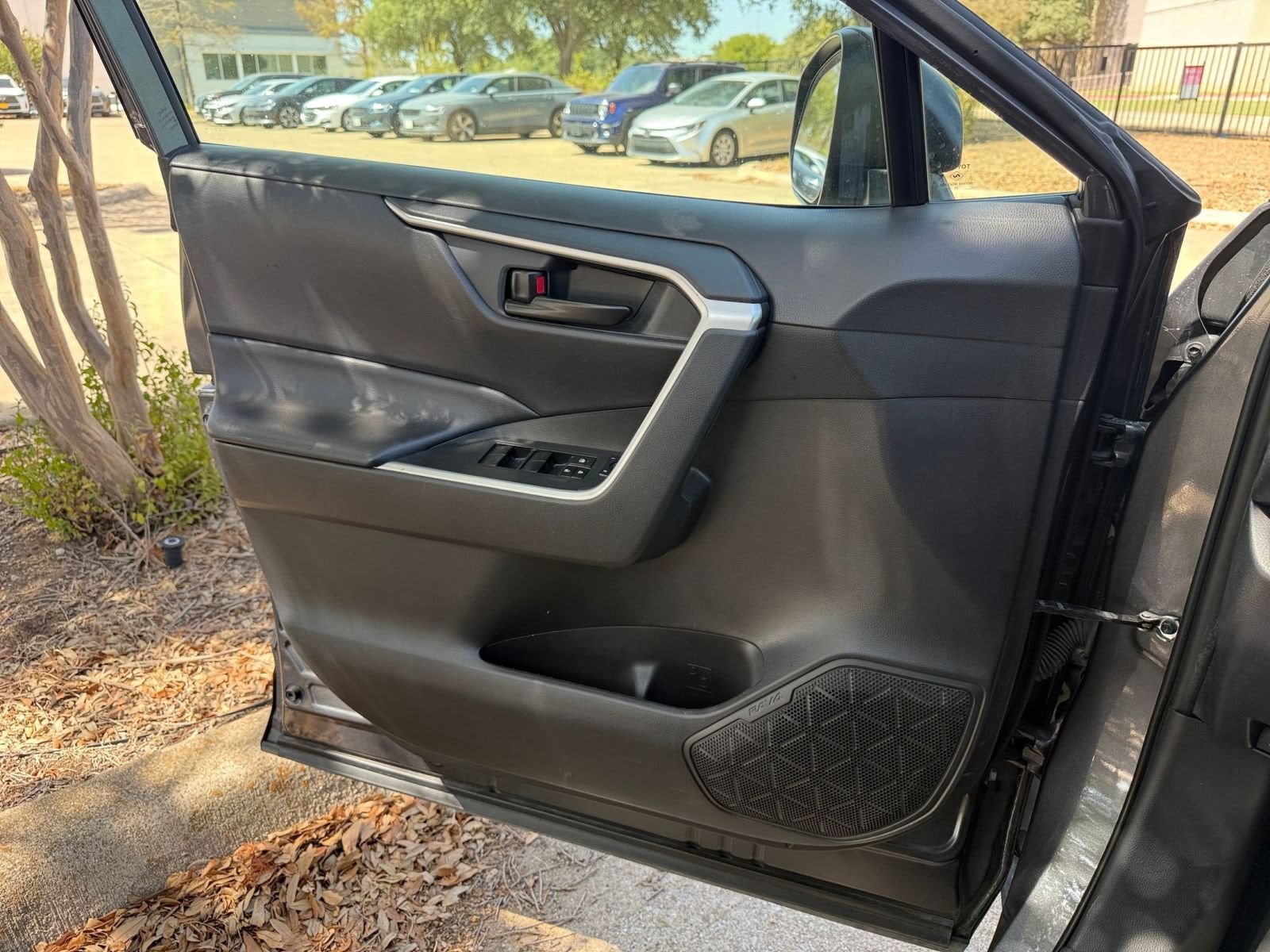 Thumbnail: 2024 Toyota RAV4 - 18