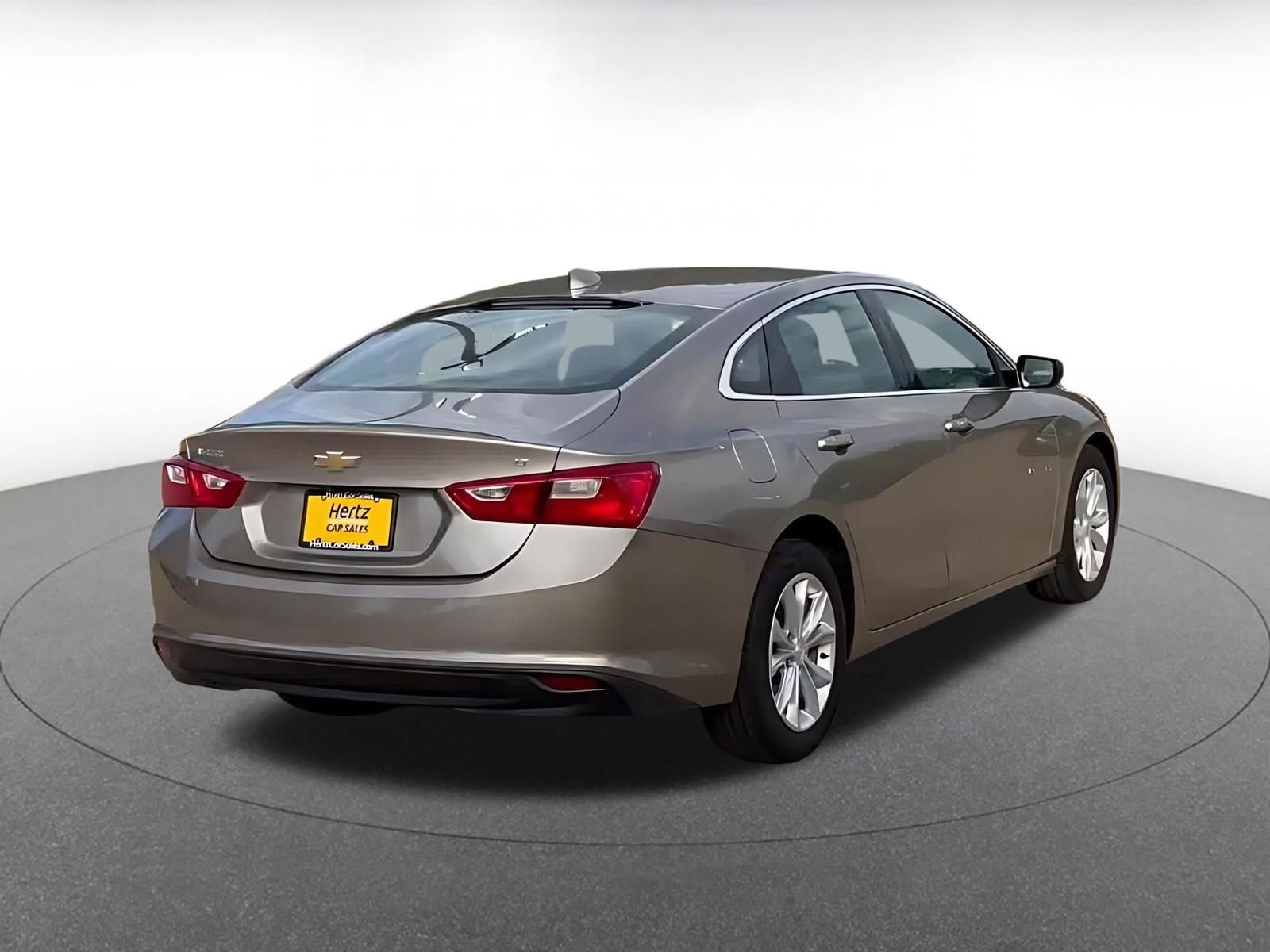 Thumbnail: 2023 Chevrolet Malibu - 14