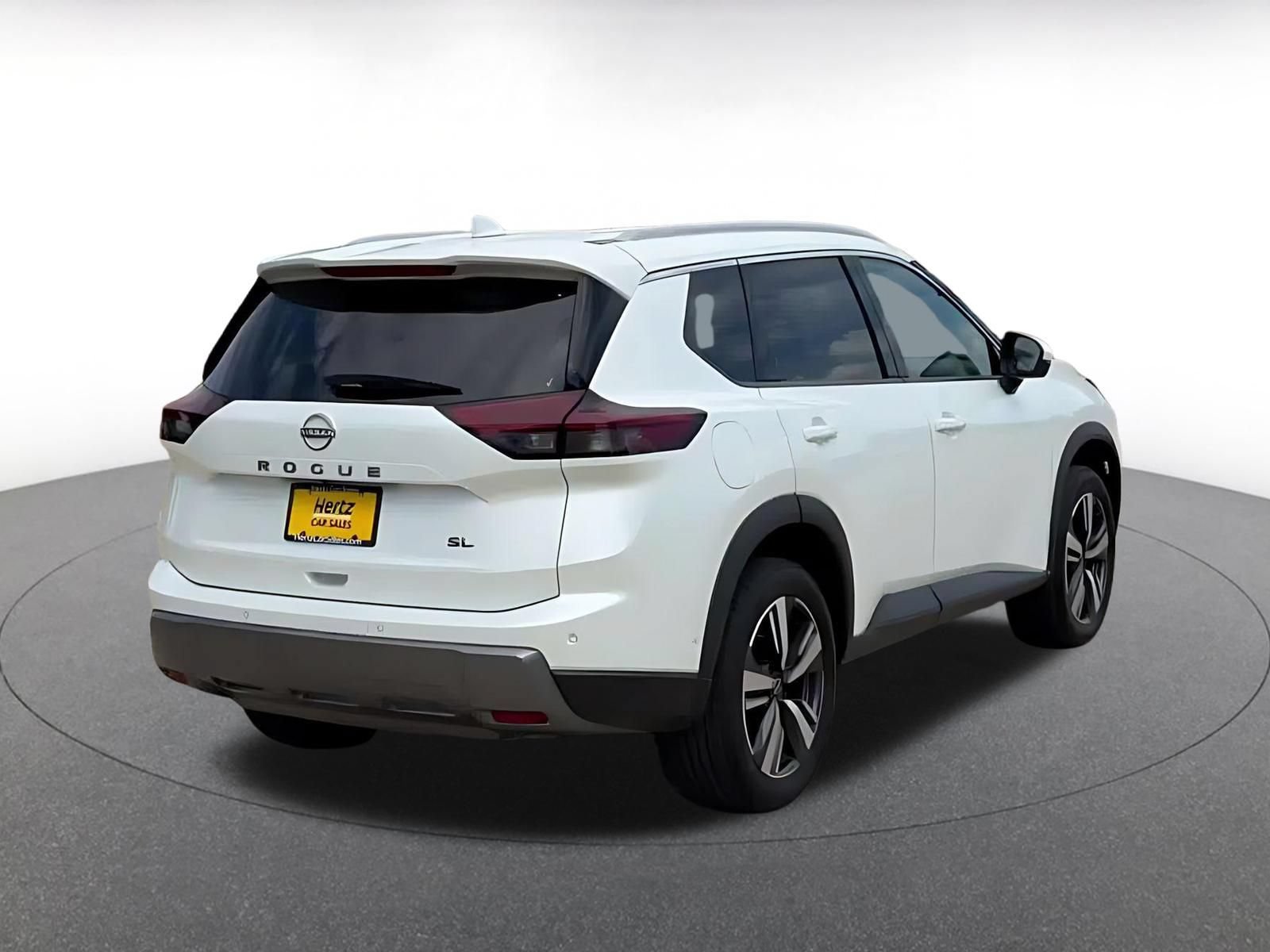 Thumbnail: 2026 Nissan Rogue - 14