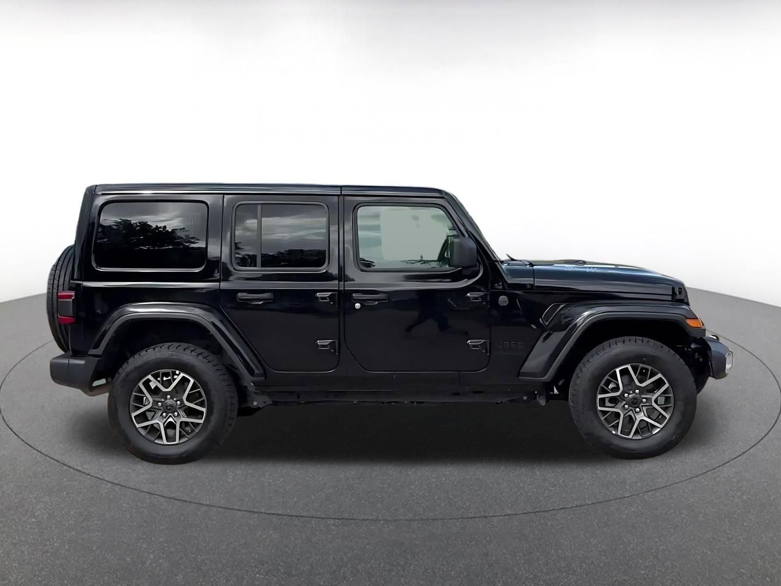 Thumbnail: 2025 Jeep Wrangler - 16