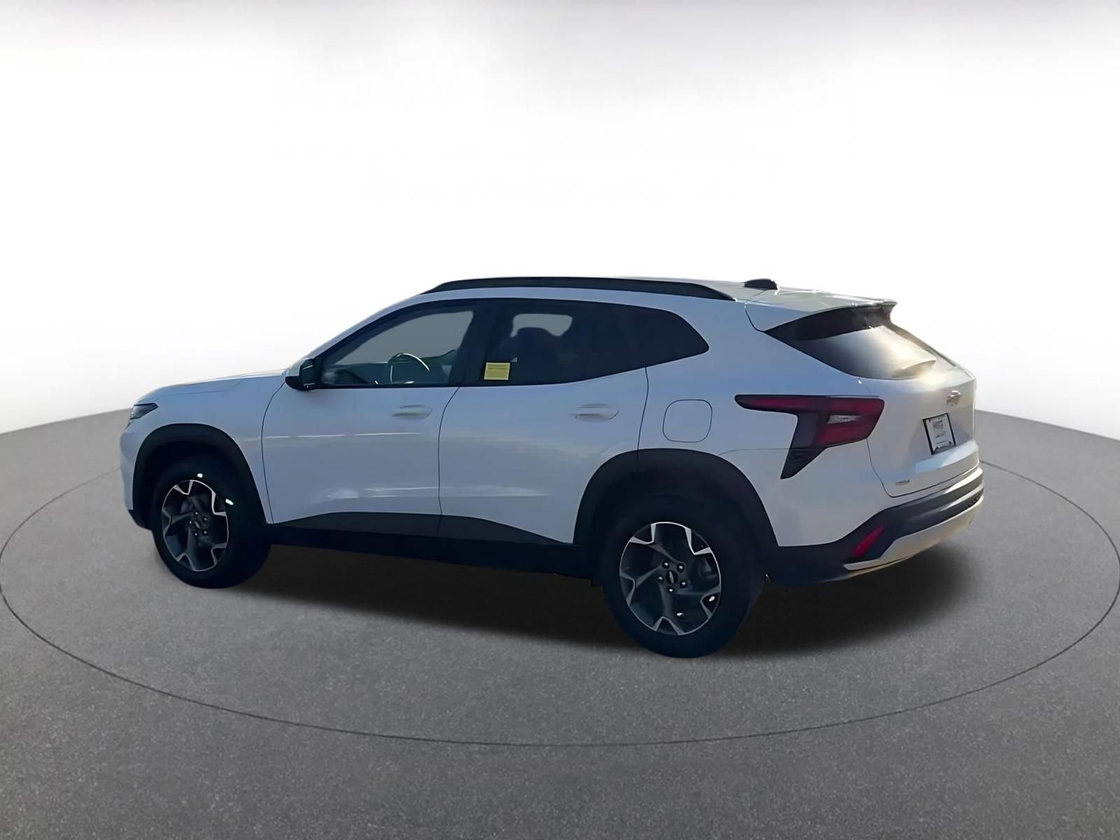 Thumbnail: 2025 Chevrolet Trax - 10