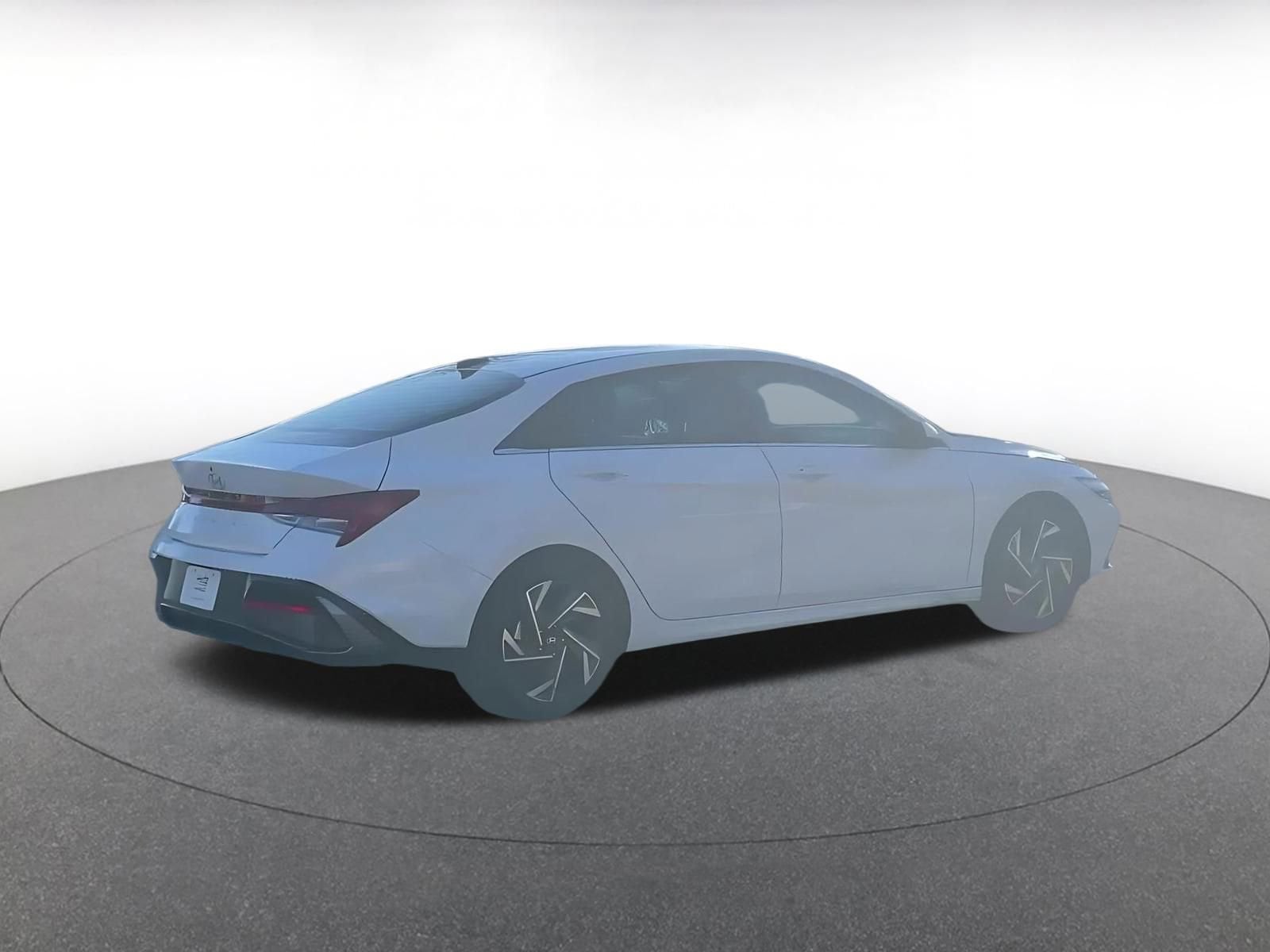 Thumbnail: 2025 Hyundai Elantra - 15