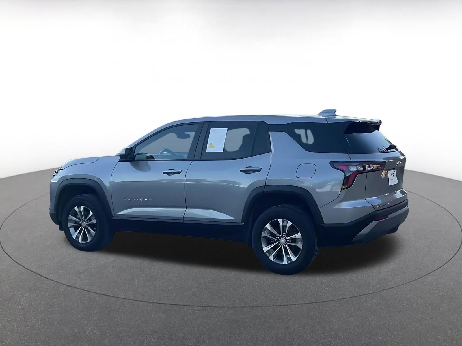 Thumbnail: 2025 Chevrolet Equinox - 10