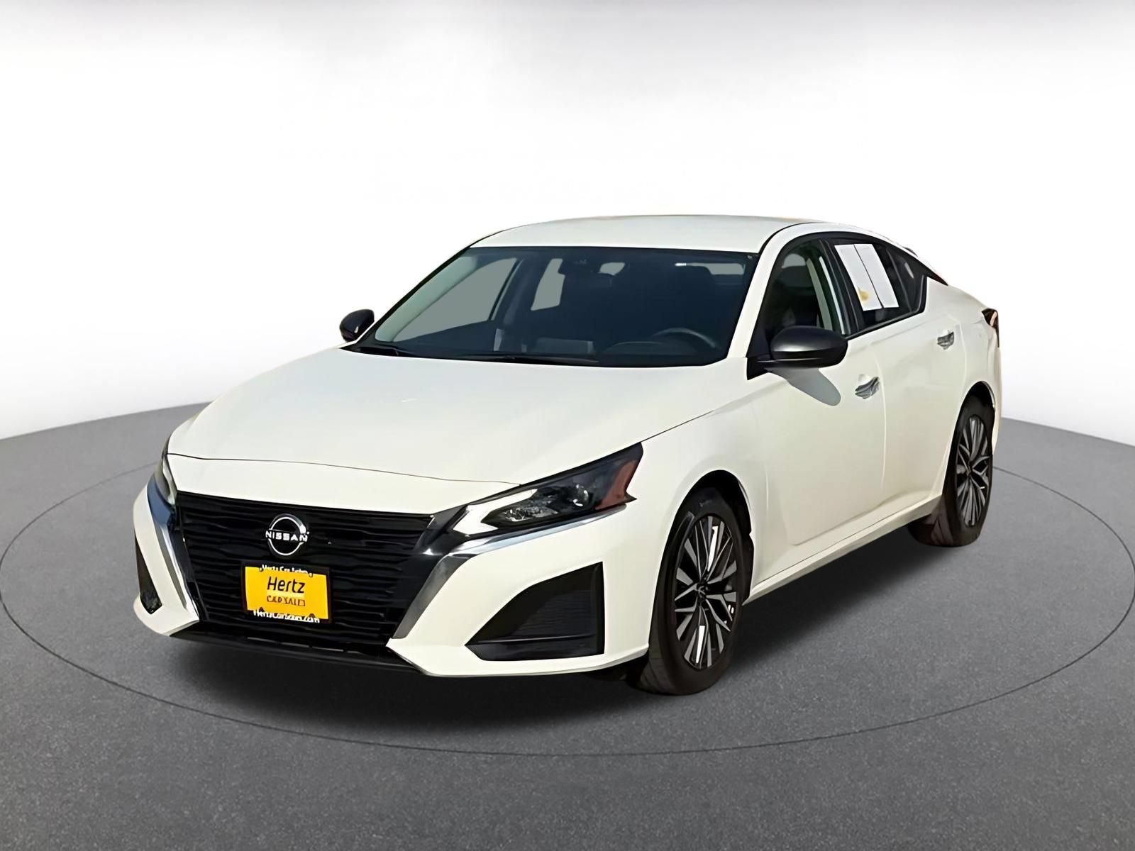 Thumbnail: 2025 Nissan Altima - 5