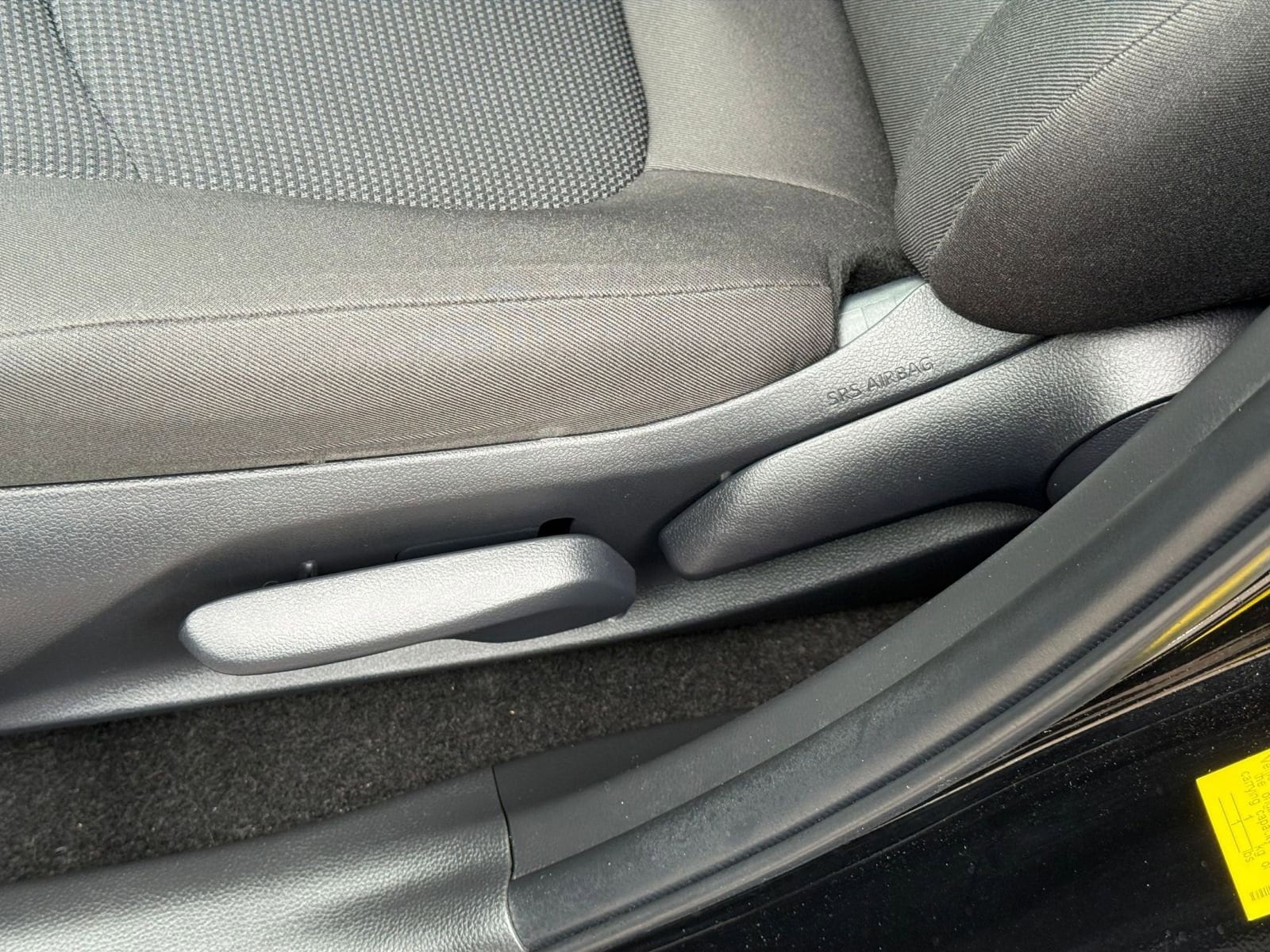 Thumbnail: 2025 Toyota RAV4 - 23