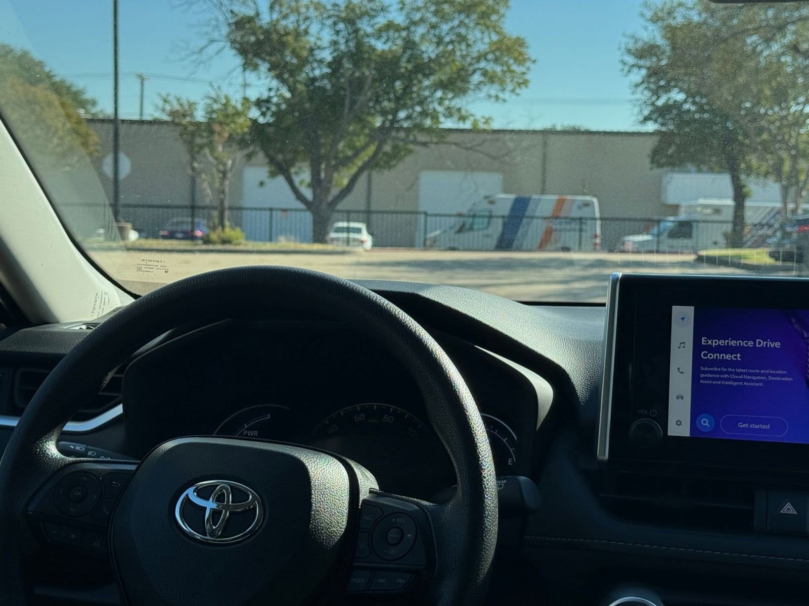 Thumbnail: 2025 Toyota RAV4 - 34