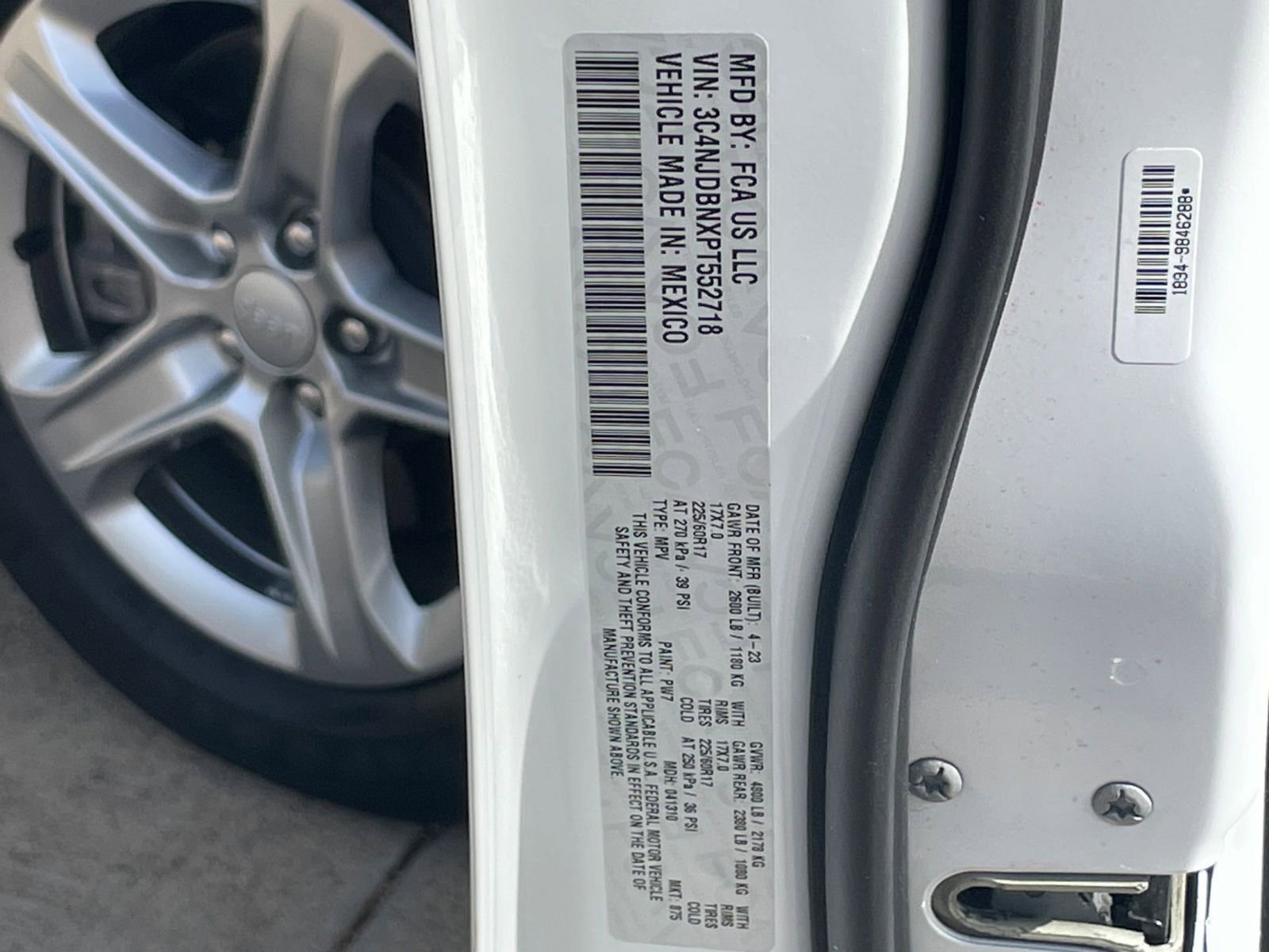 Thumbnail: 2023 Jeep Compass - 29