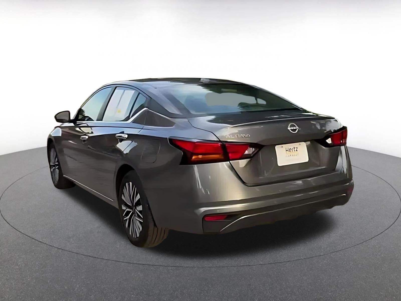 Thumbnail: 2025 Nissan Altima - 10