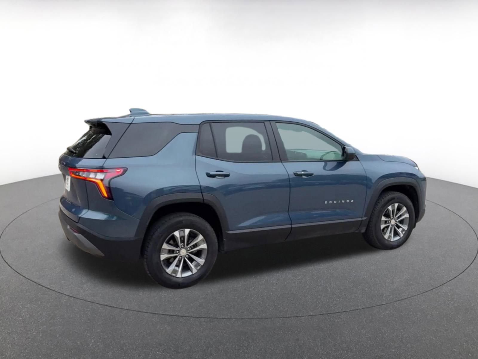 Thumbnail: 2025 Chevrolet Equinox - 15