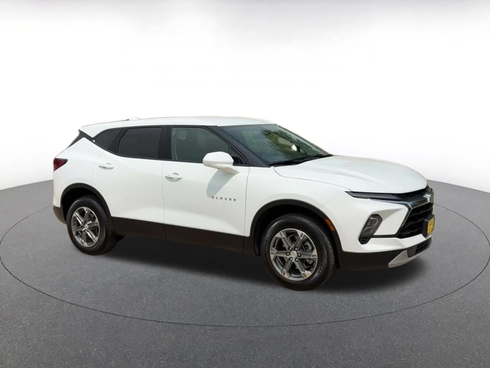 Thumbnail: 2025 Chevrolet Blazer - 2