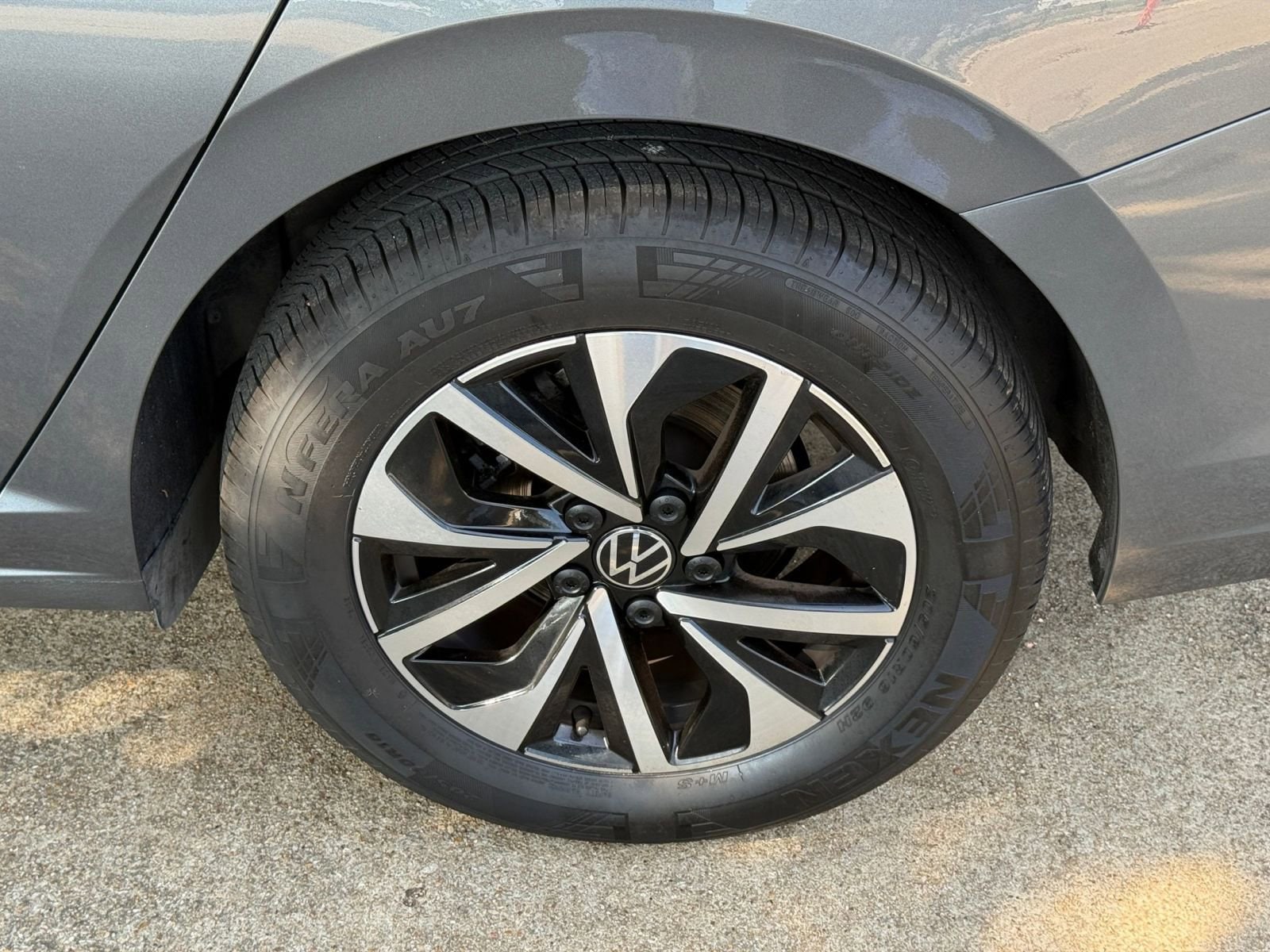 Thumbnail: 2025 Volkswagen Jetta - 30