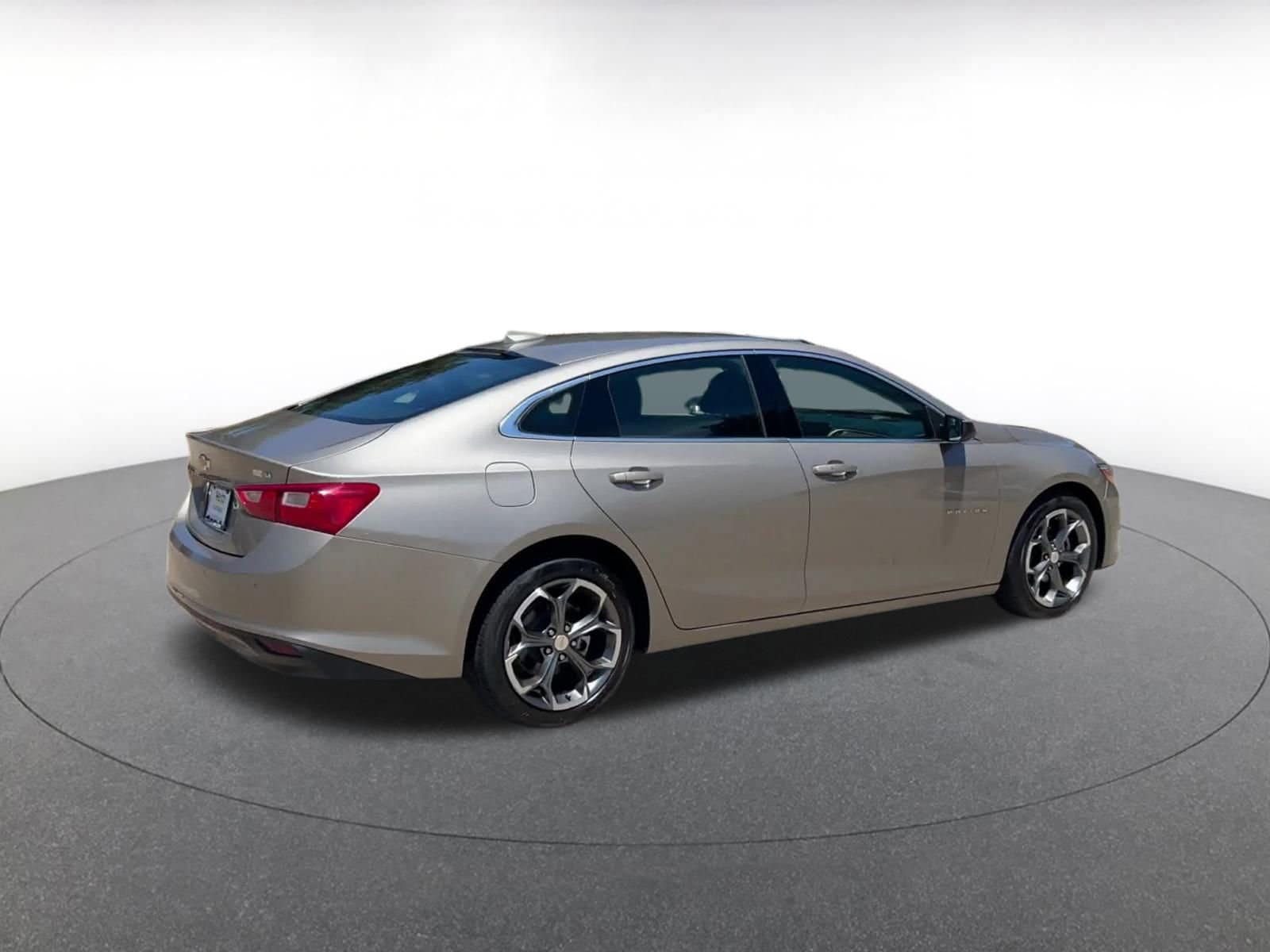 Thumbnail: 2024 Chevrolet Malibu - 15