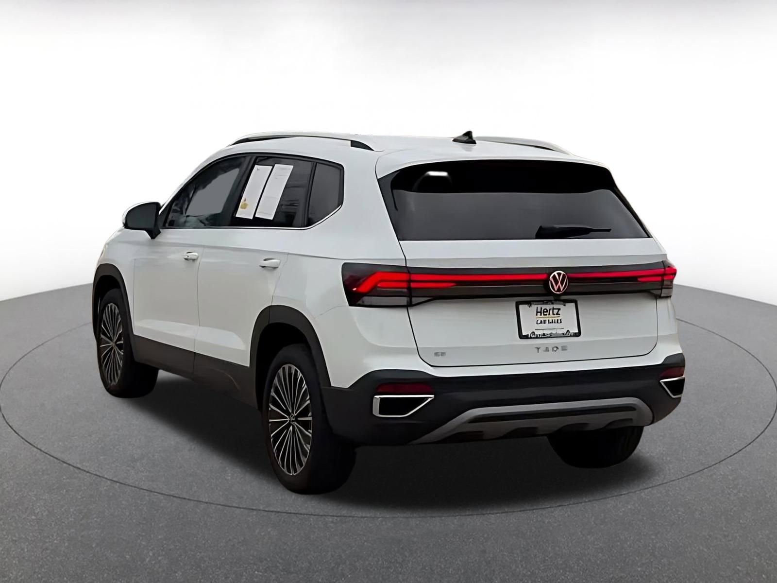 Thumbnail: 2025 Volkswagen Taos - 11