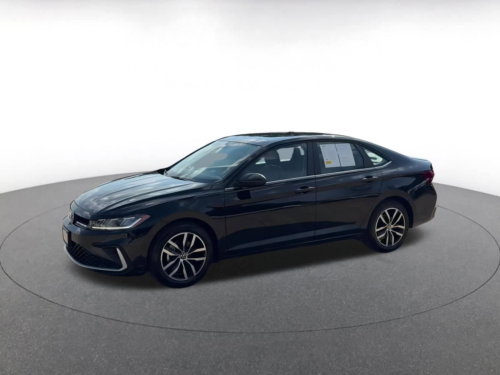 Thumbnail: 2025 Volkswagen Jetta - 8